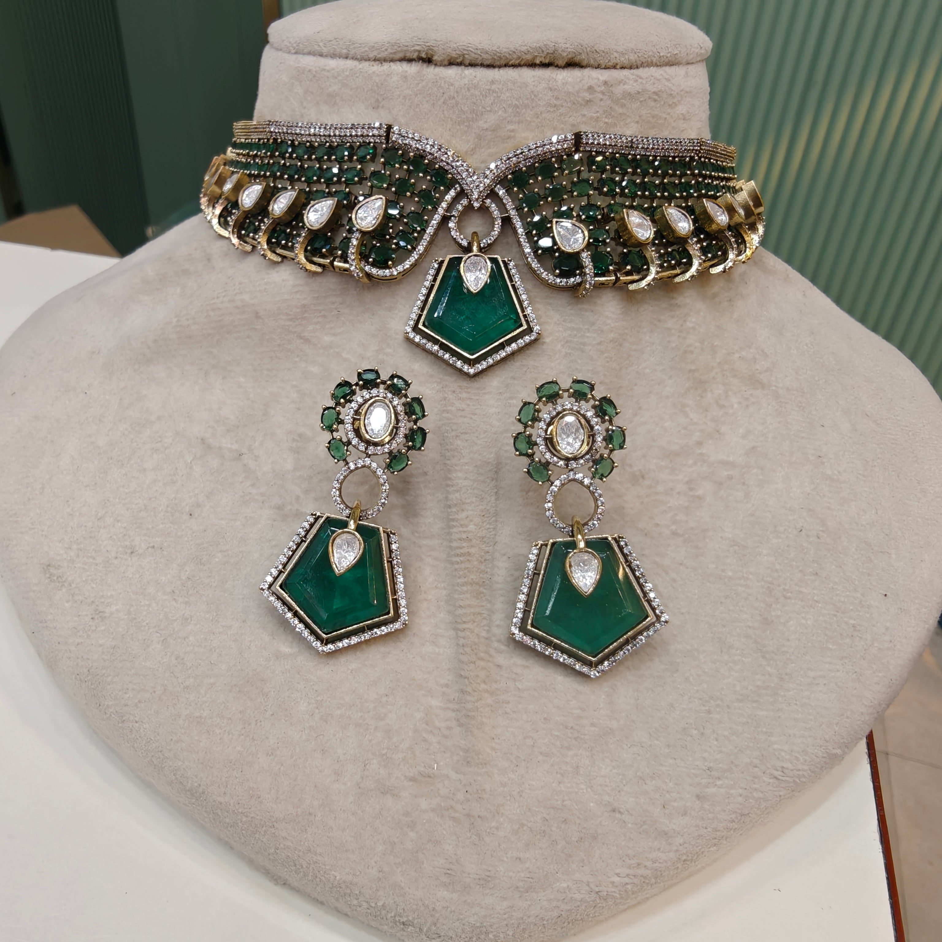 Estella Doublet Collar Necklace Set- Emerald Green