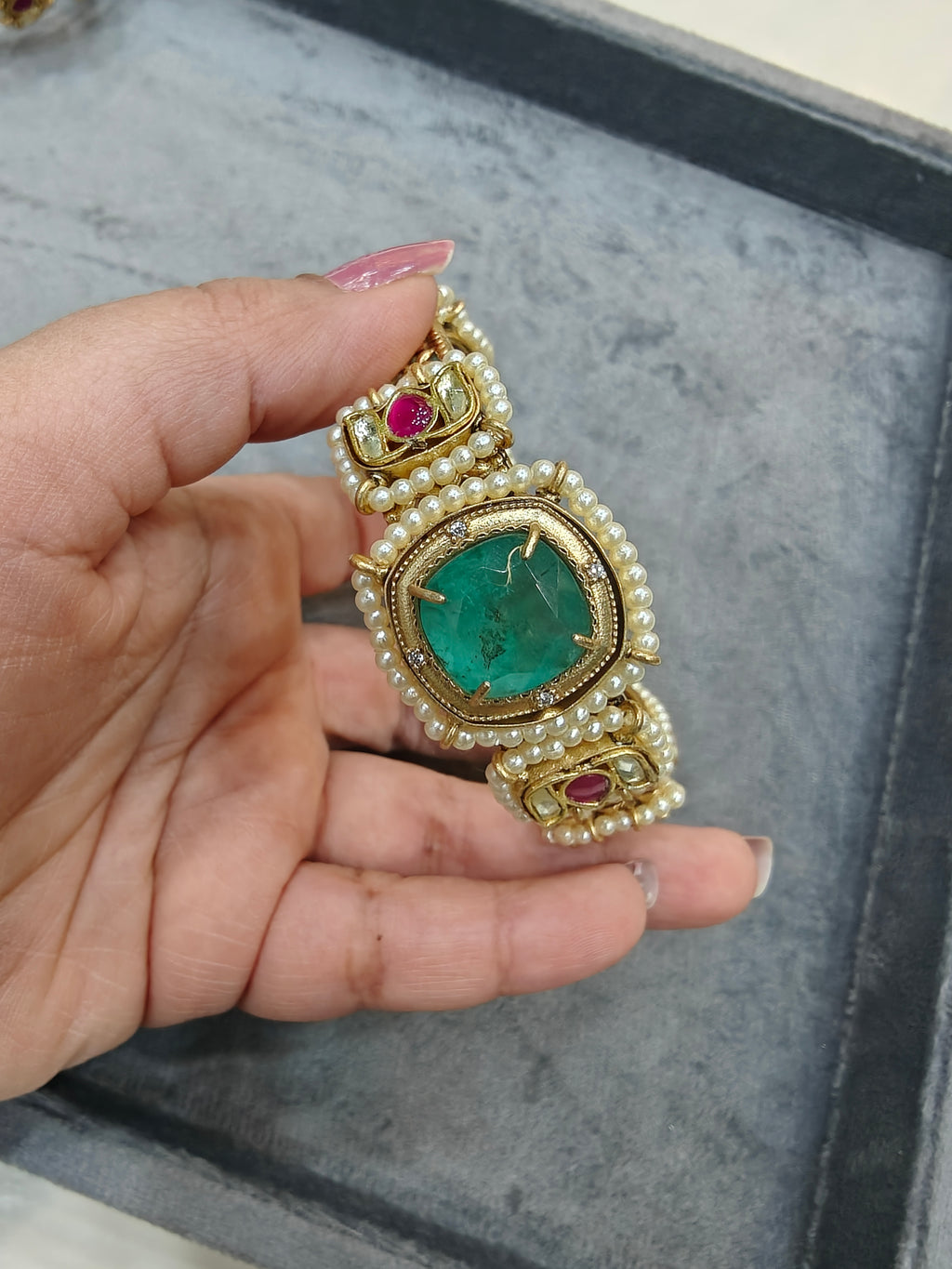 Varsha Handcrafted Brass Fusion Pachi Kundan Bangle (Single)-Mint Ruby