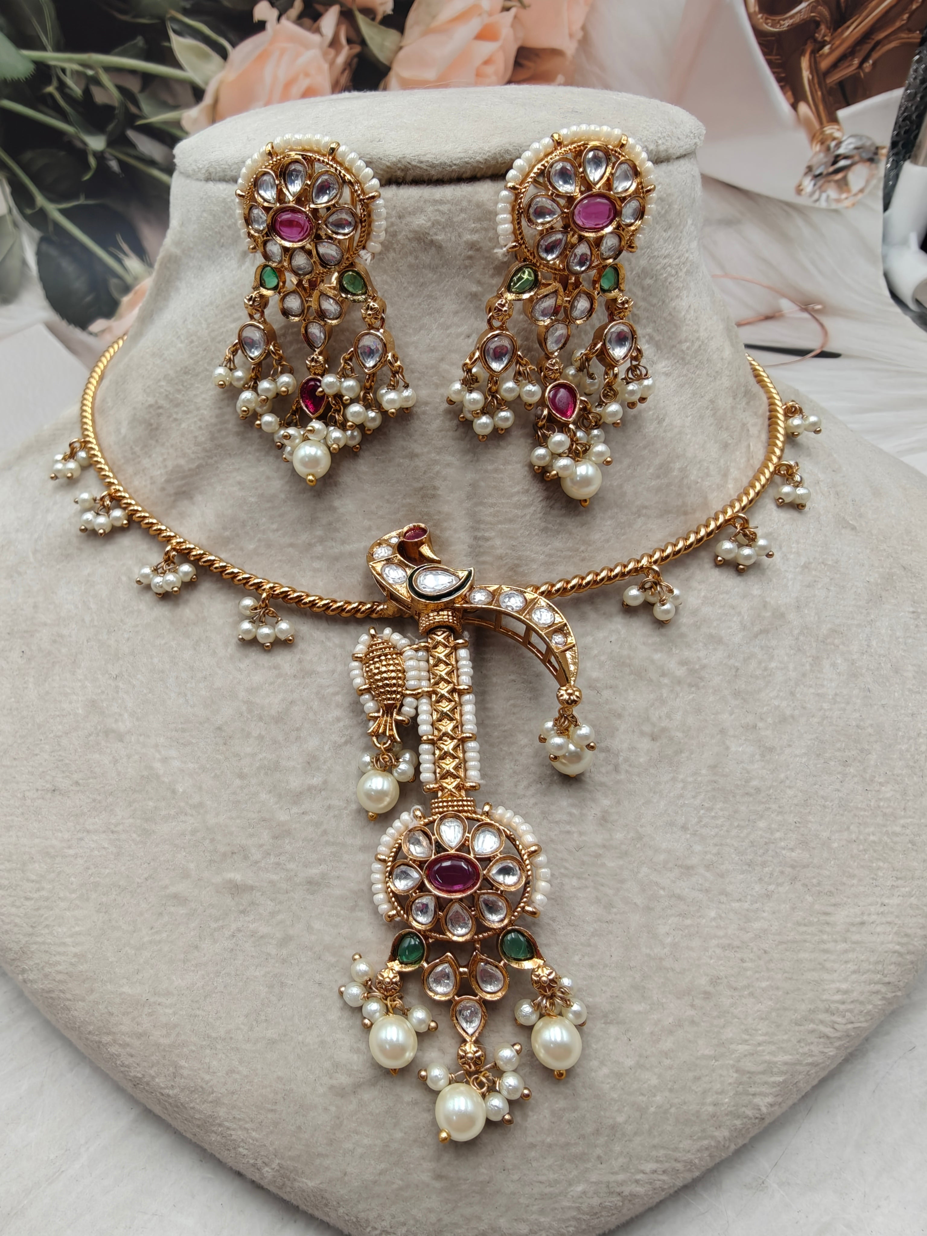 Pehchan Jadau Kundan Heritage Hasli Set