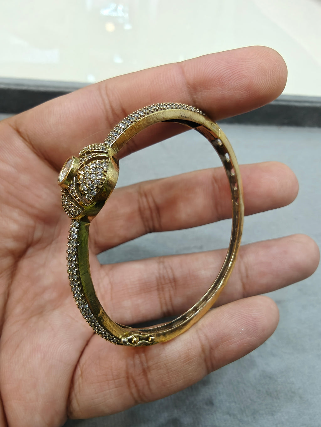 Prerna Openable Victorian Finish Sleek AD Bracelet