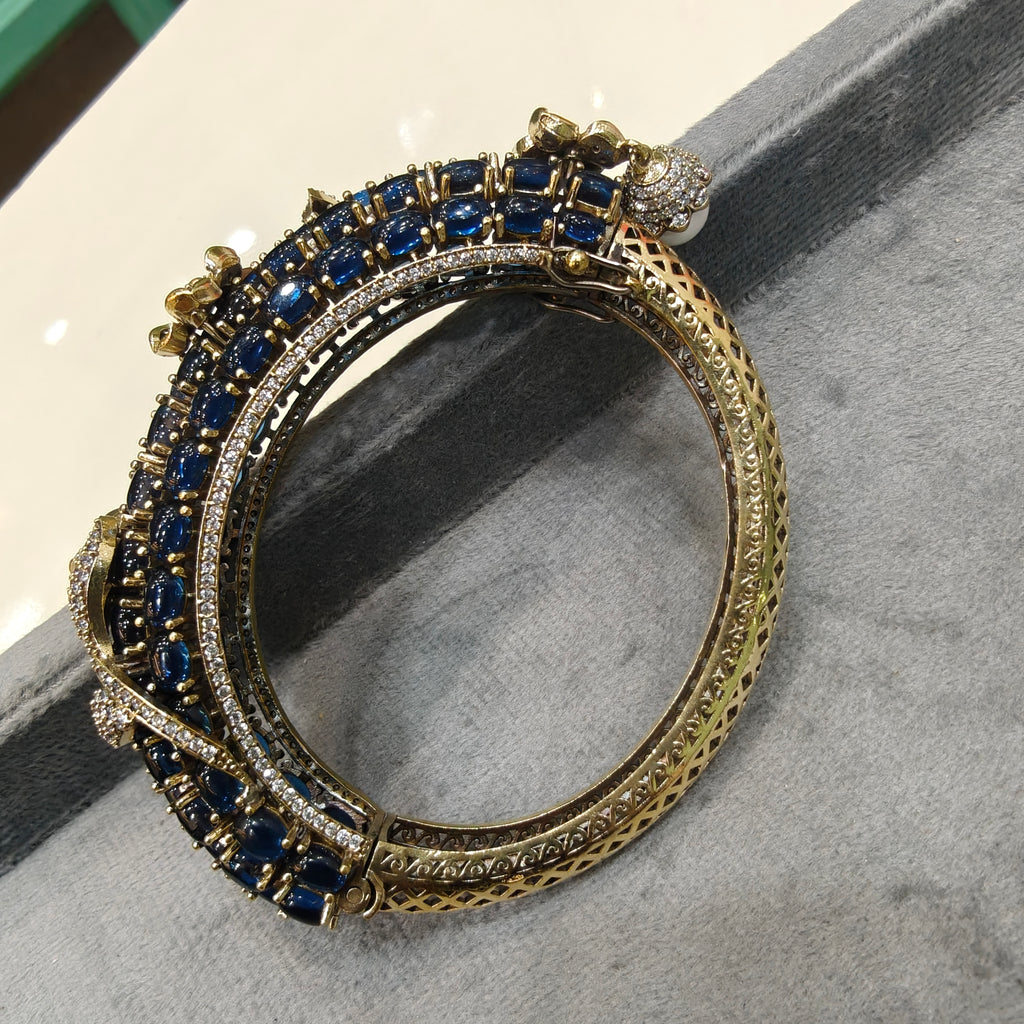 Saniya Pota Stone Openable Bracelet- Blue