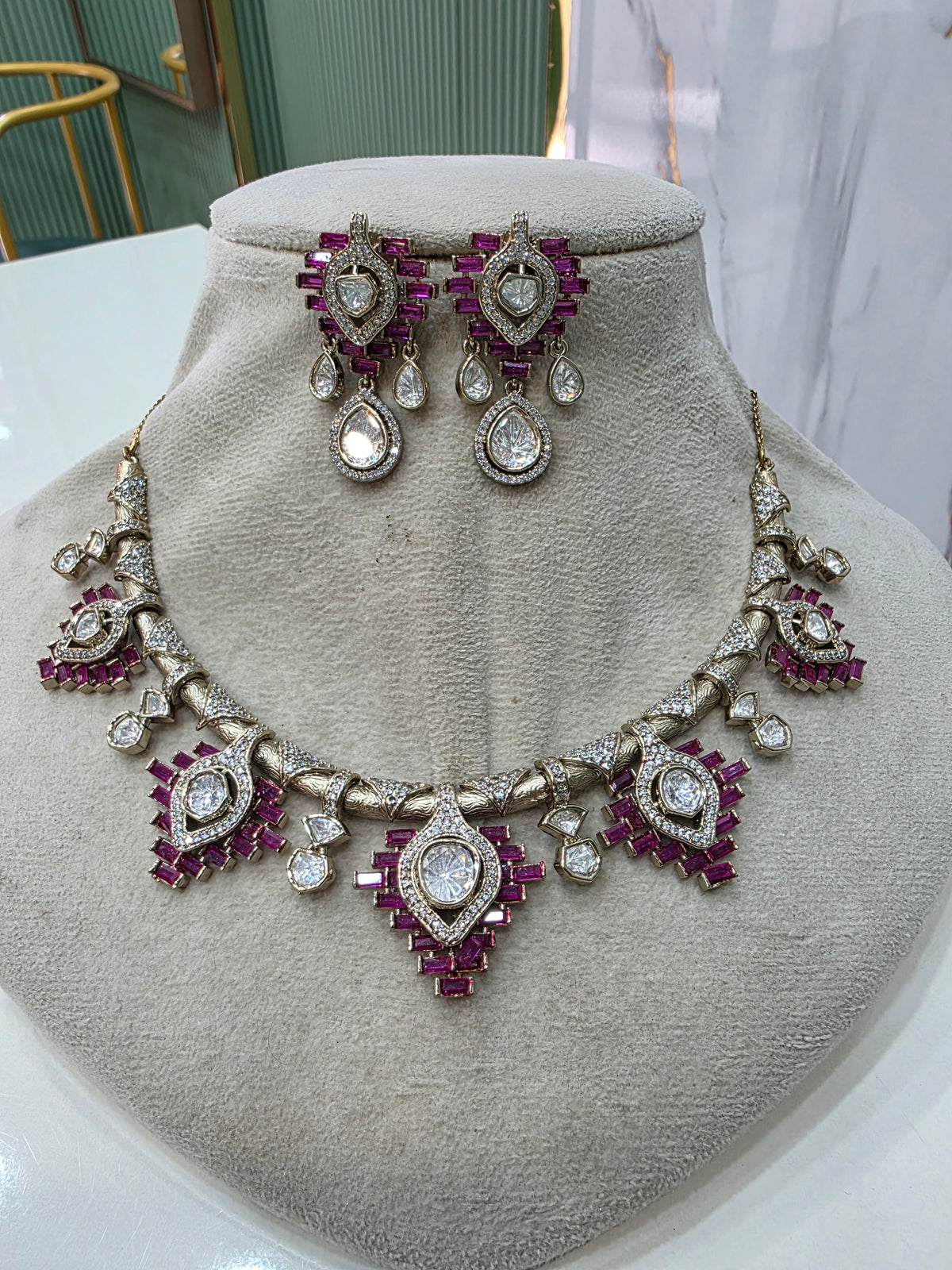 Aarshi Moissanite Polki Kundan Necklace Set- Ruby Pink