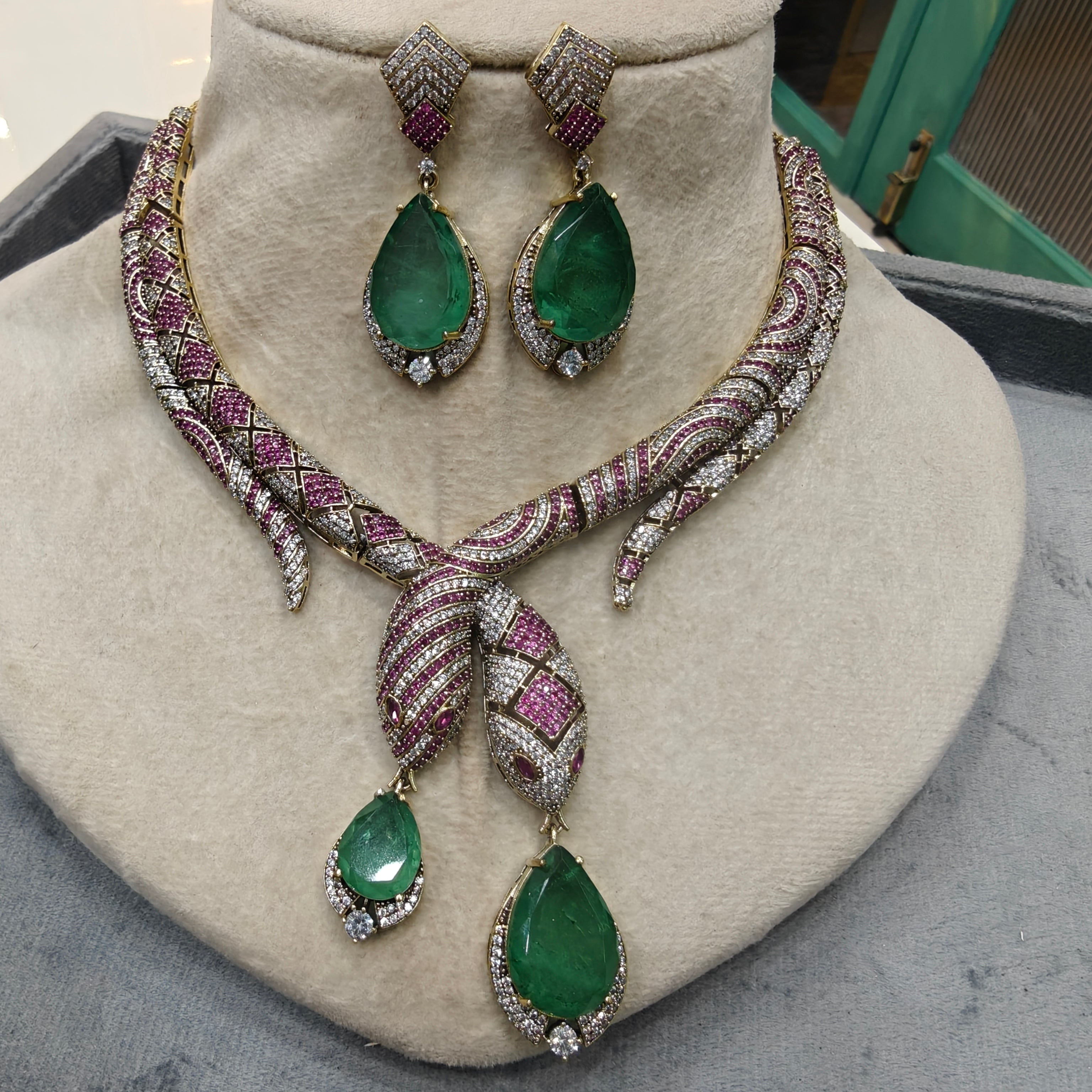 Serpent Hasli Style Celebrity Necklace Set- Ruby Mint