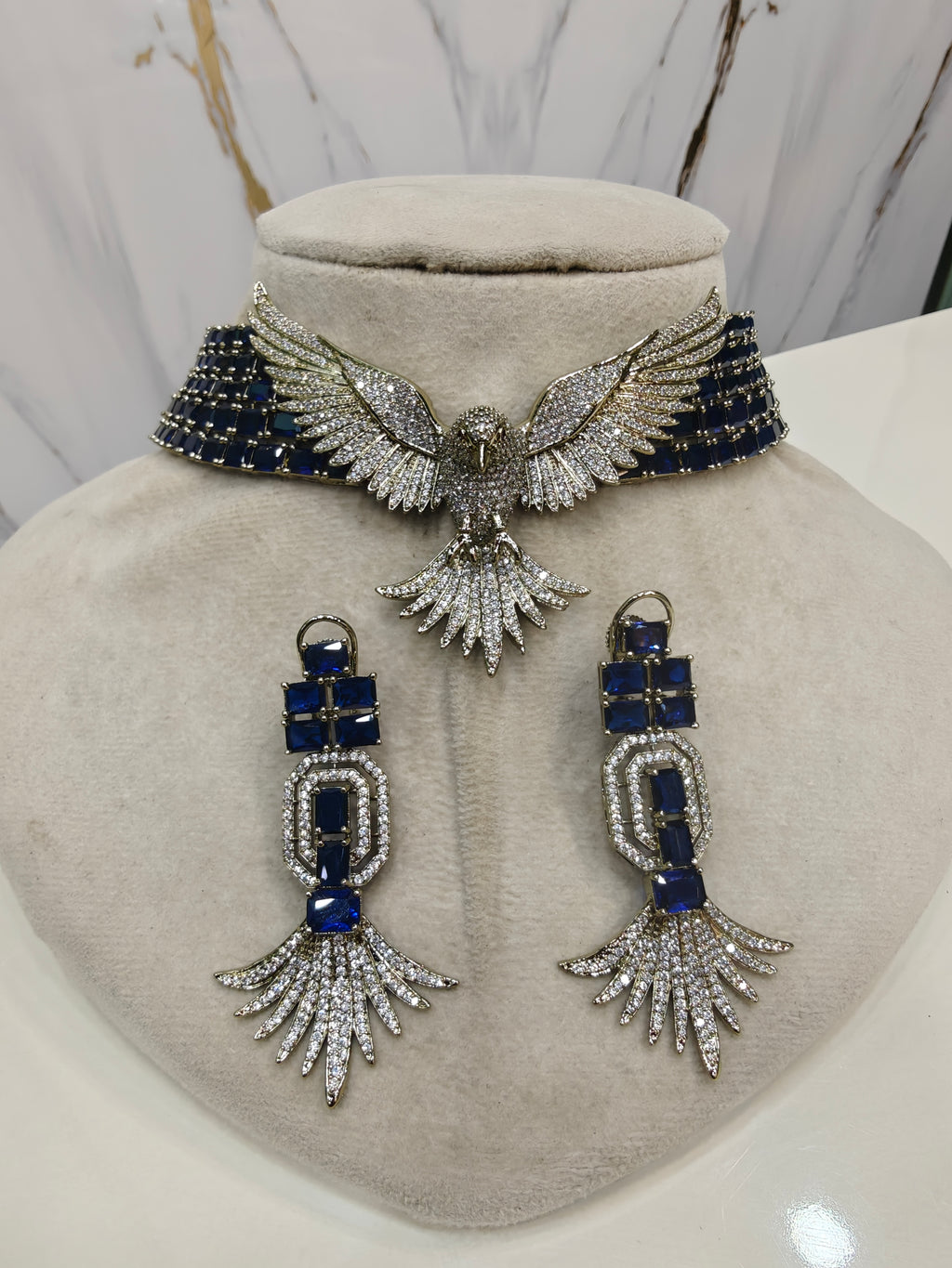Free Spirit Flying Bird Collar Choker Necklace Set- Blue