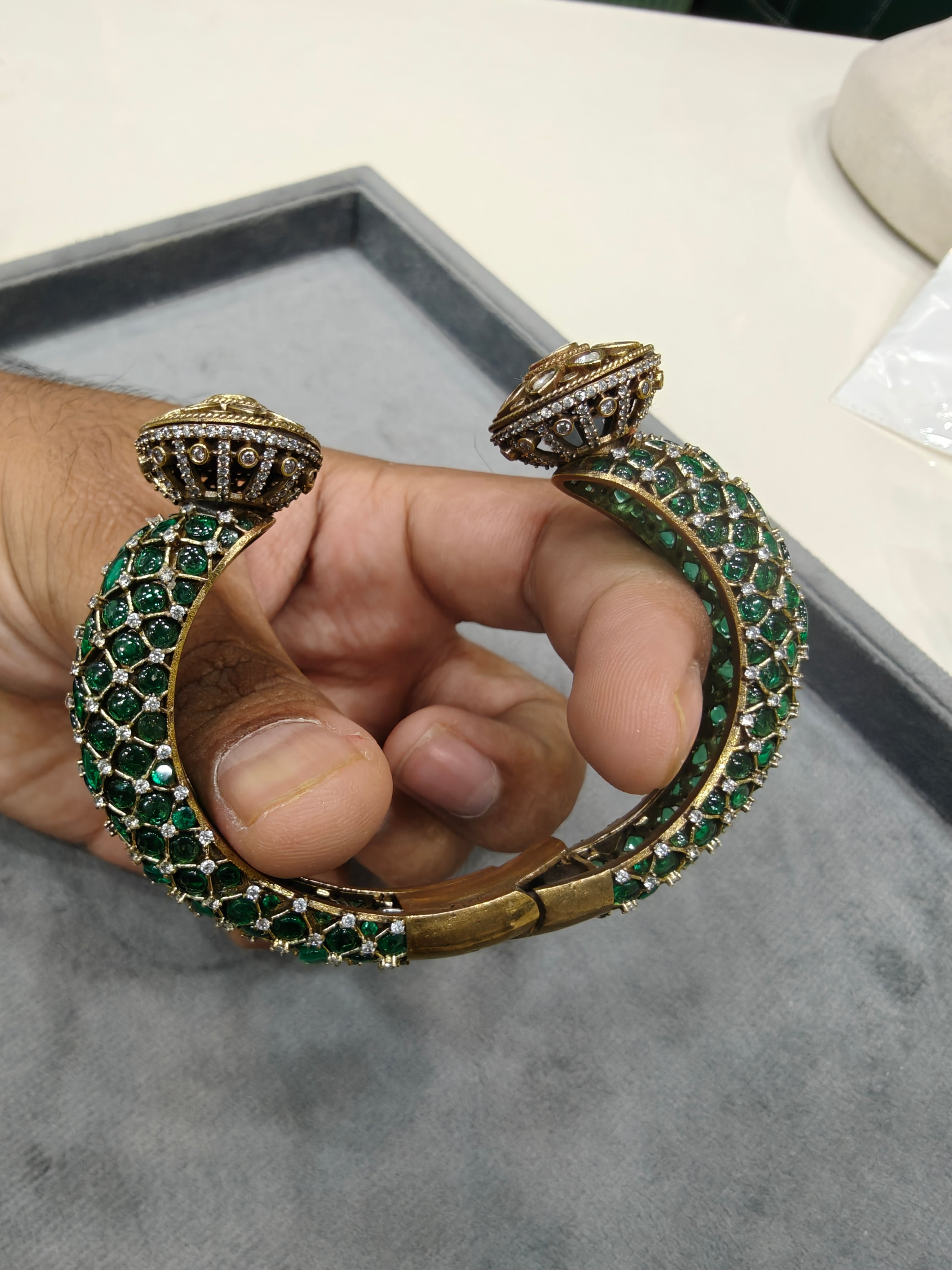 Ruban Openable Bracelet Kangan- Green