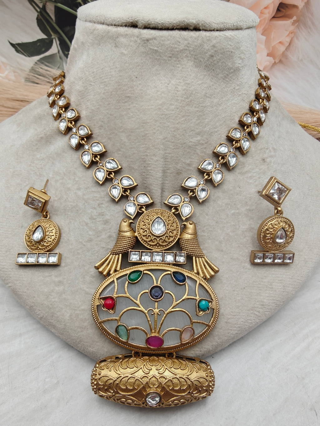 Chidiya Holdali Necklace Set- White