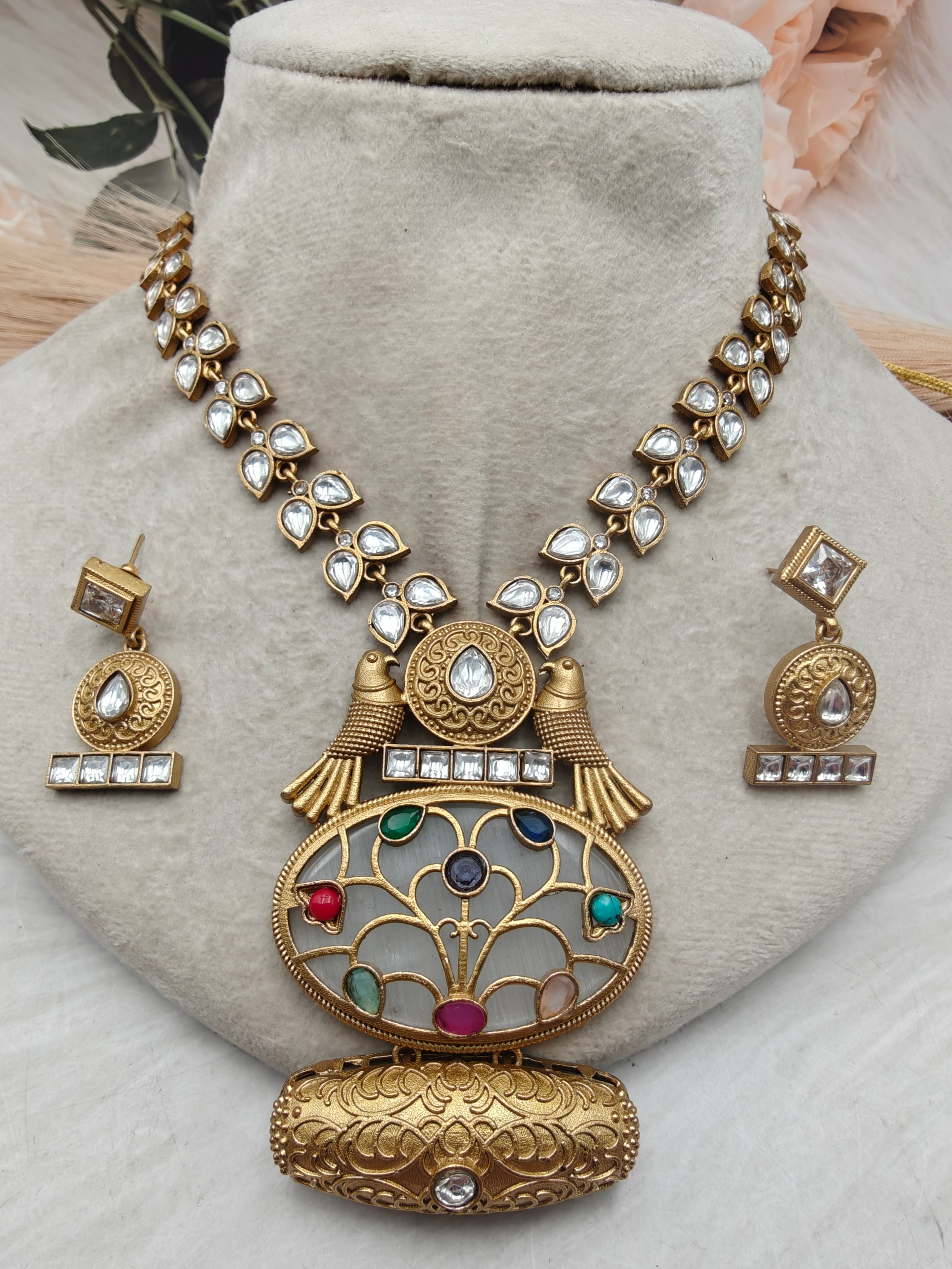 Chidiya Holdali Necklace Set- White