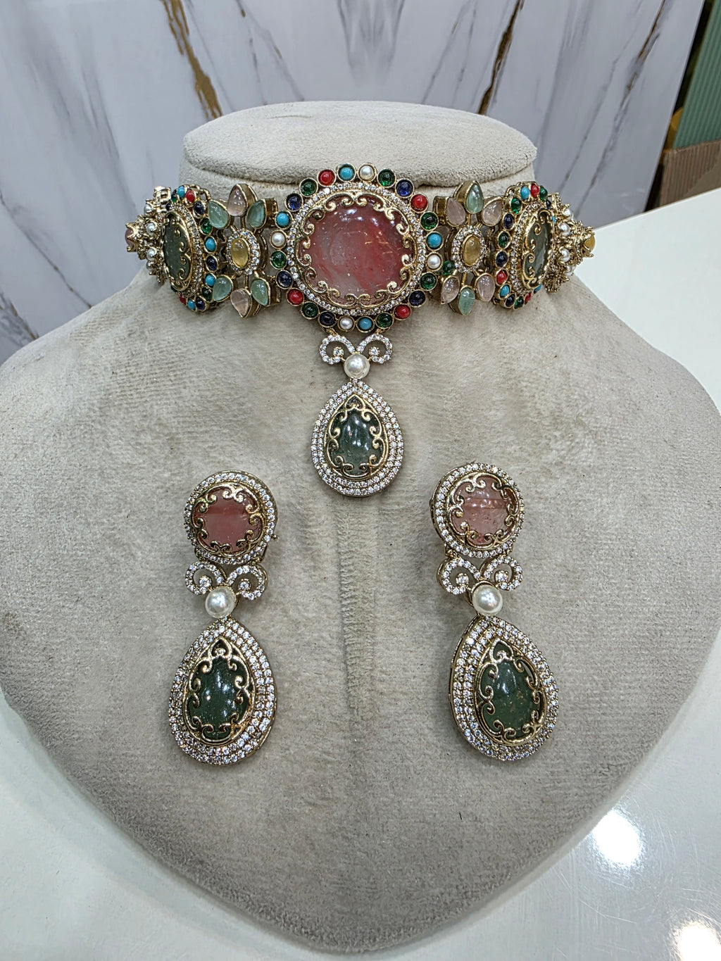 Nartika Sabya Inspired Choket Set