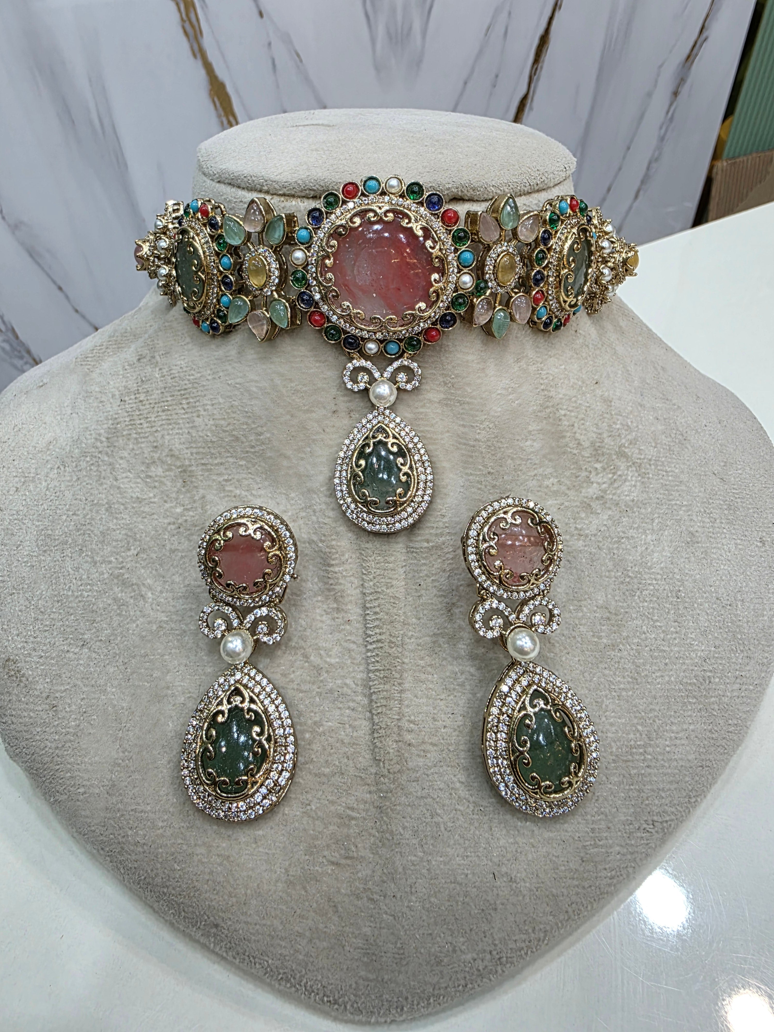 Nartika Sabya Inspired Choket Set
