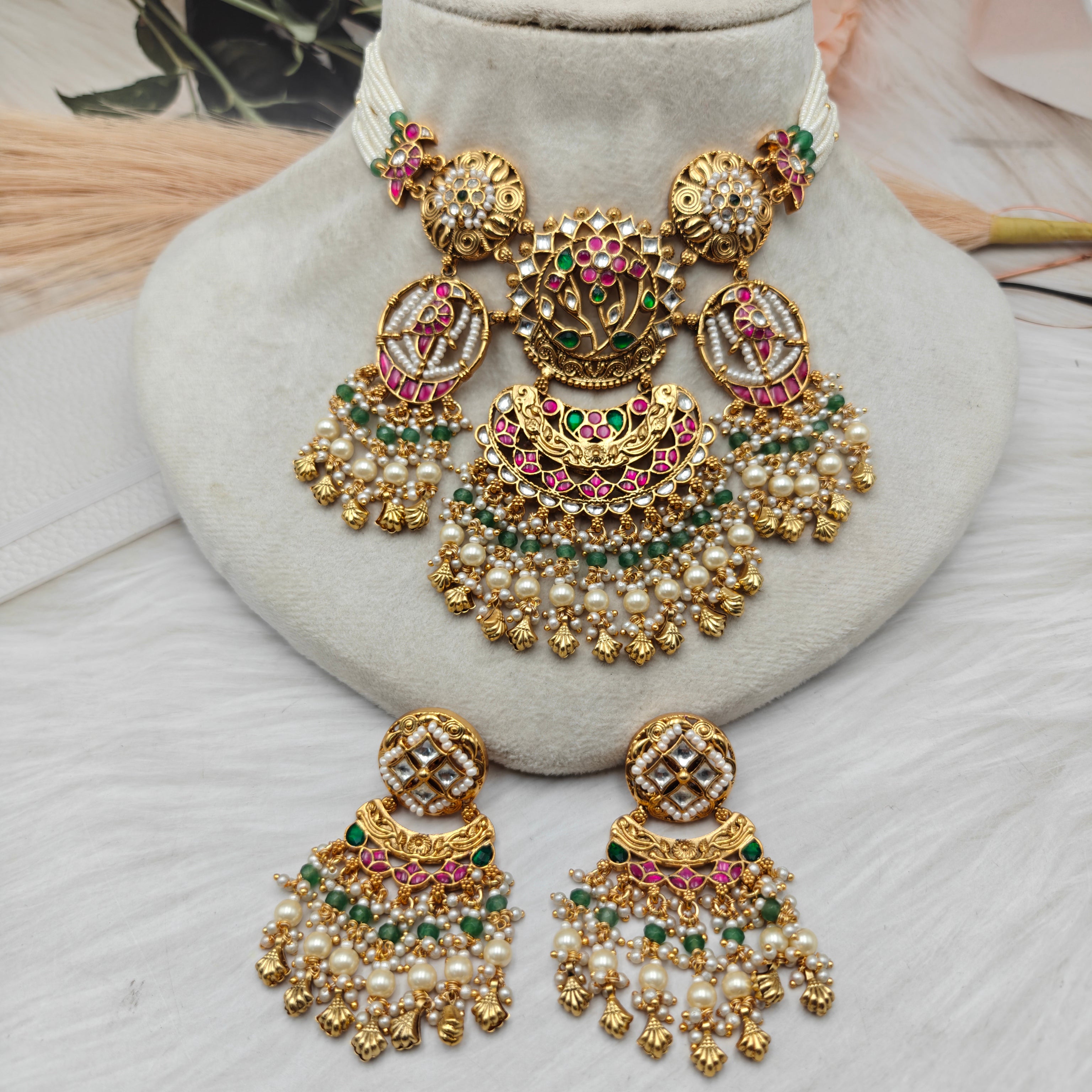 Shamli Jadau Pachi Kundan Heritage Necklace Set