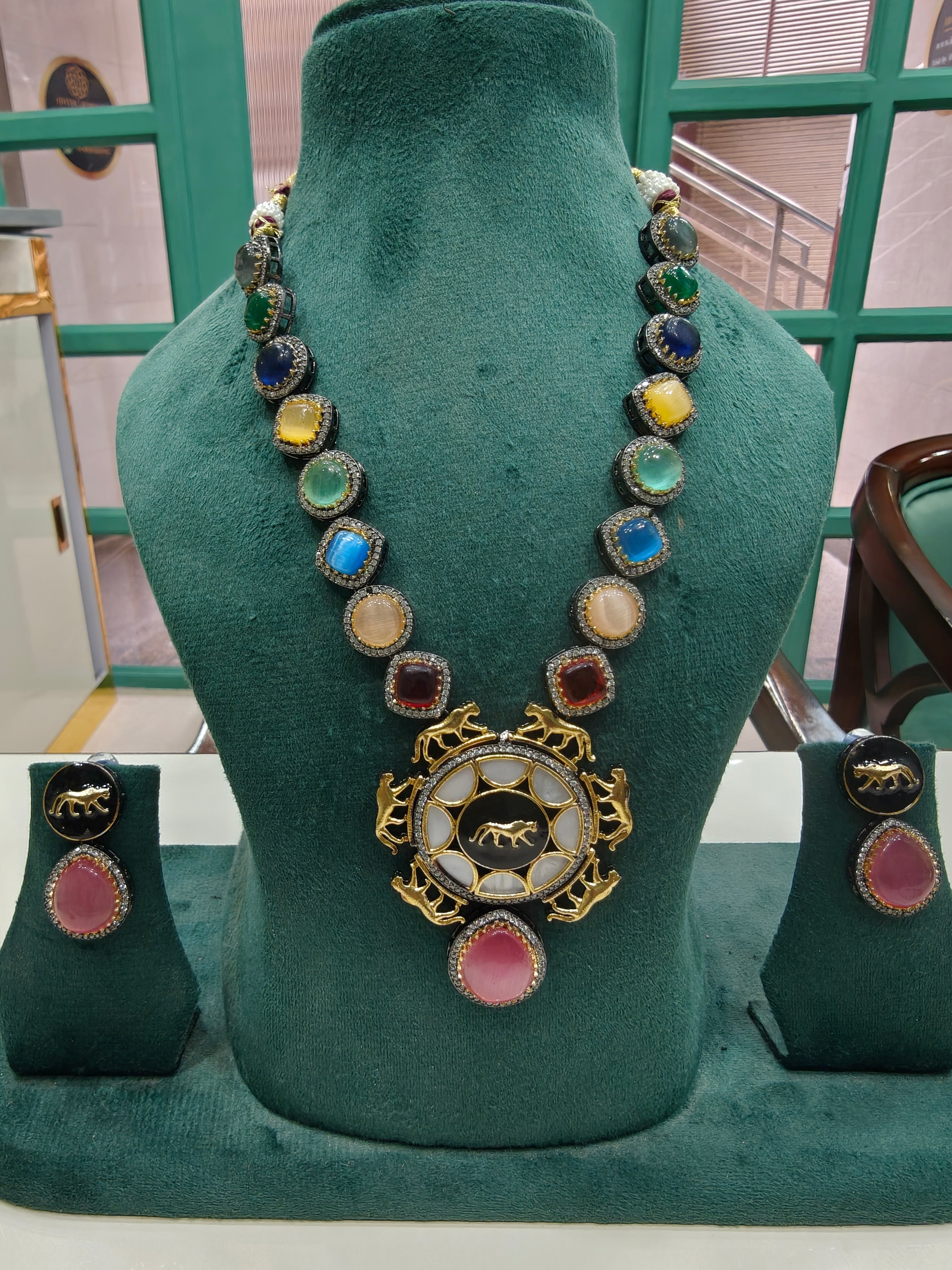 Amaya Sabya Inspired Necklace Set- Multi