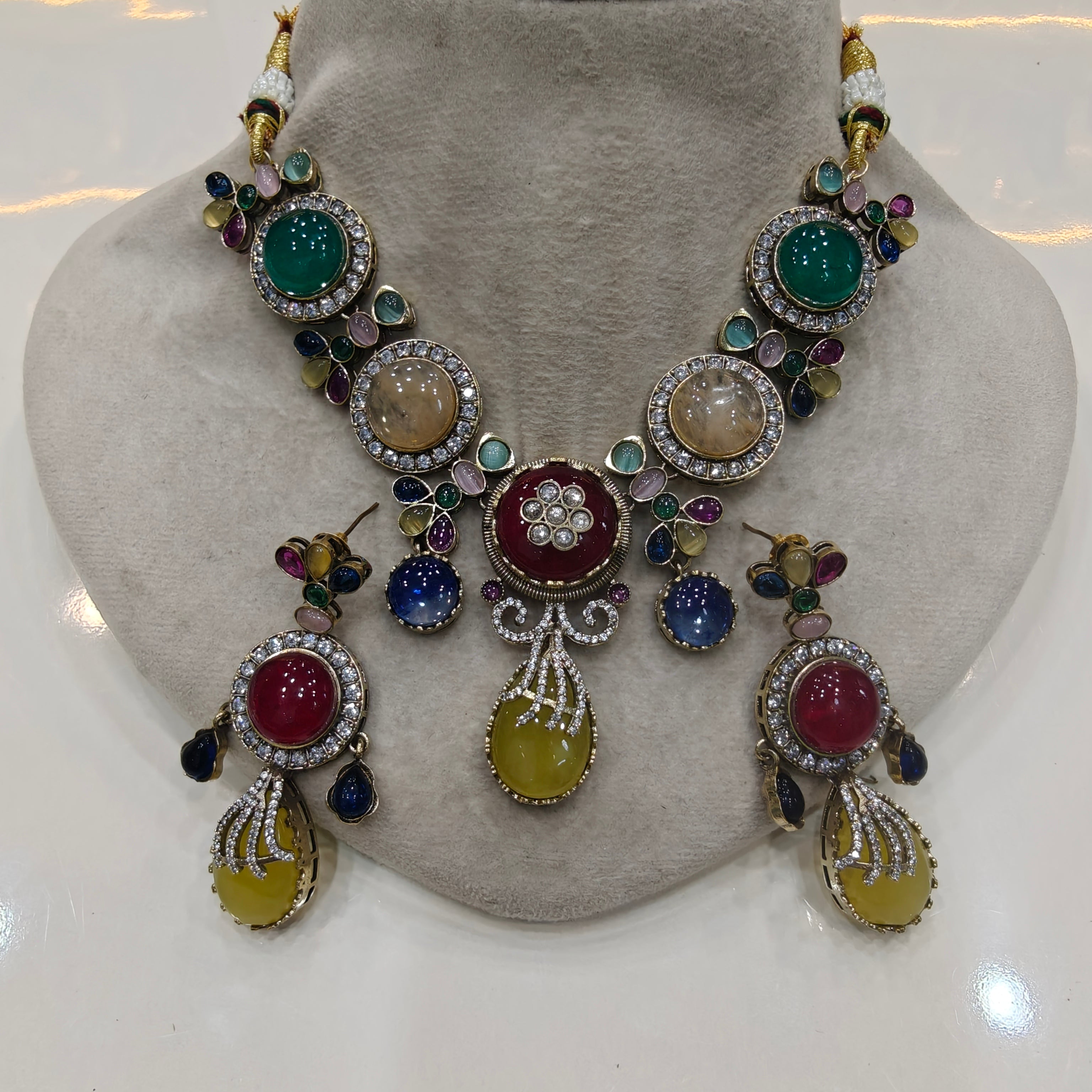 Zalak Sabya Inspired Quartz Doublet Multi Stones Necklace Set- Multi 2
