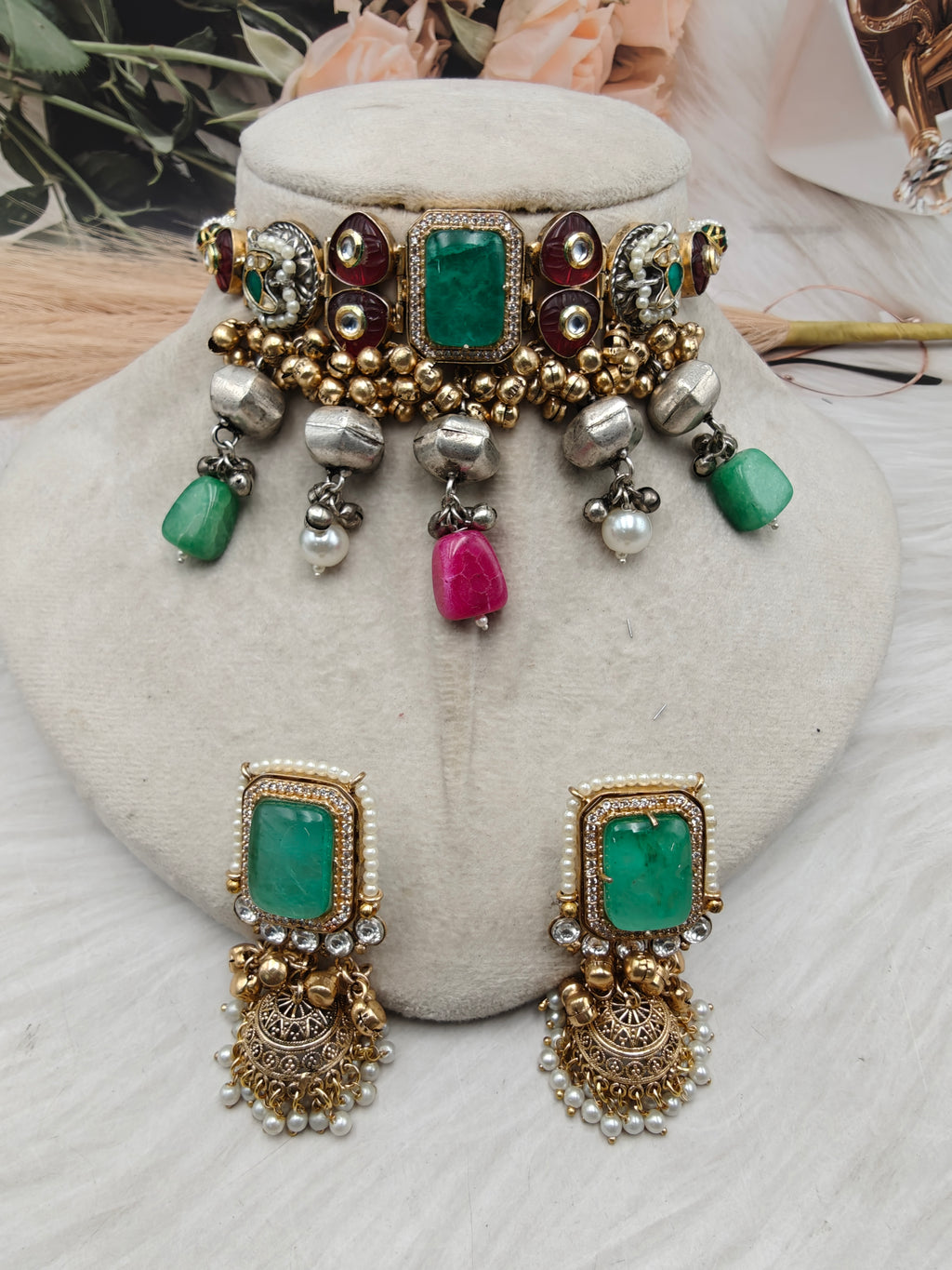 Aura Amrapali Brass Fusion Handcrafted Choker Set with Earrings