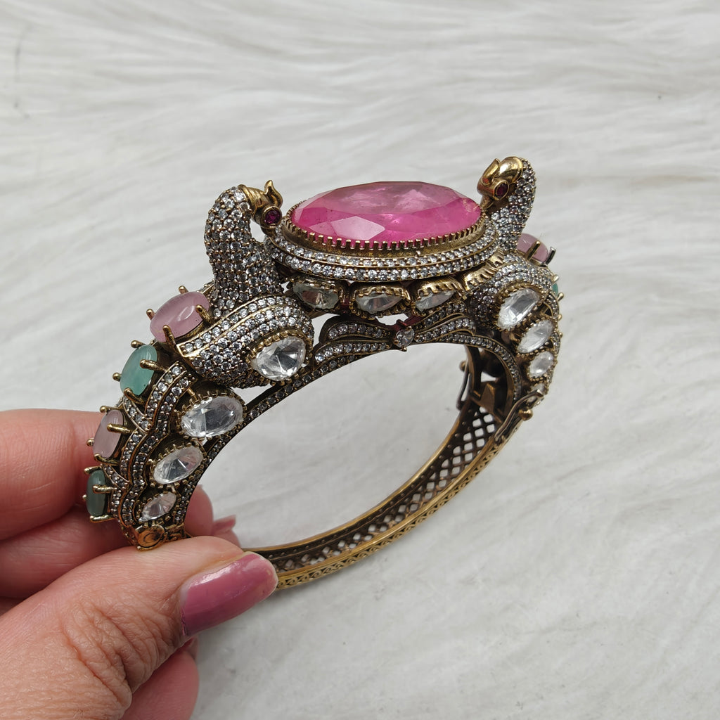 Mukti Doublet Uncut Moissanite Jadau AD Bracelet - Pink Mint