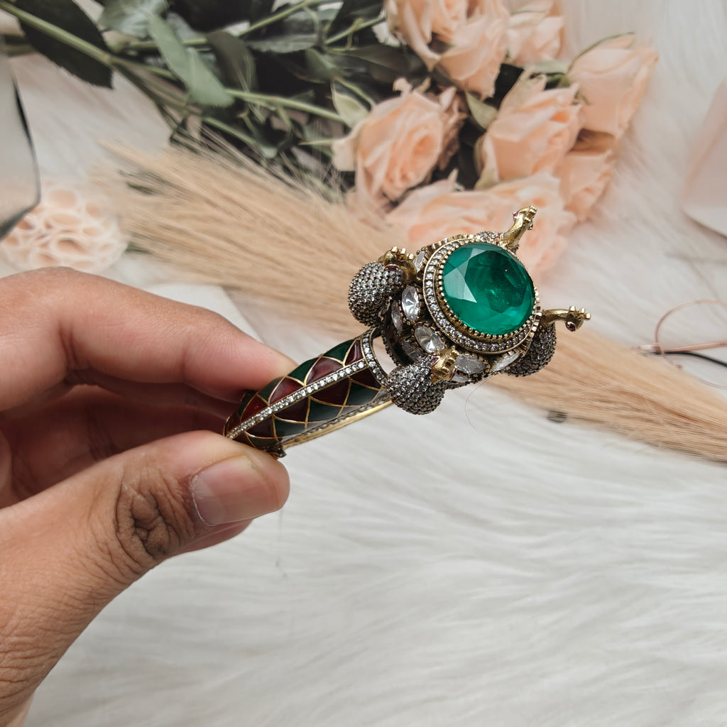 Victoria Mayura Openable Bracelet - Green Ruby