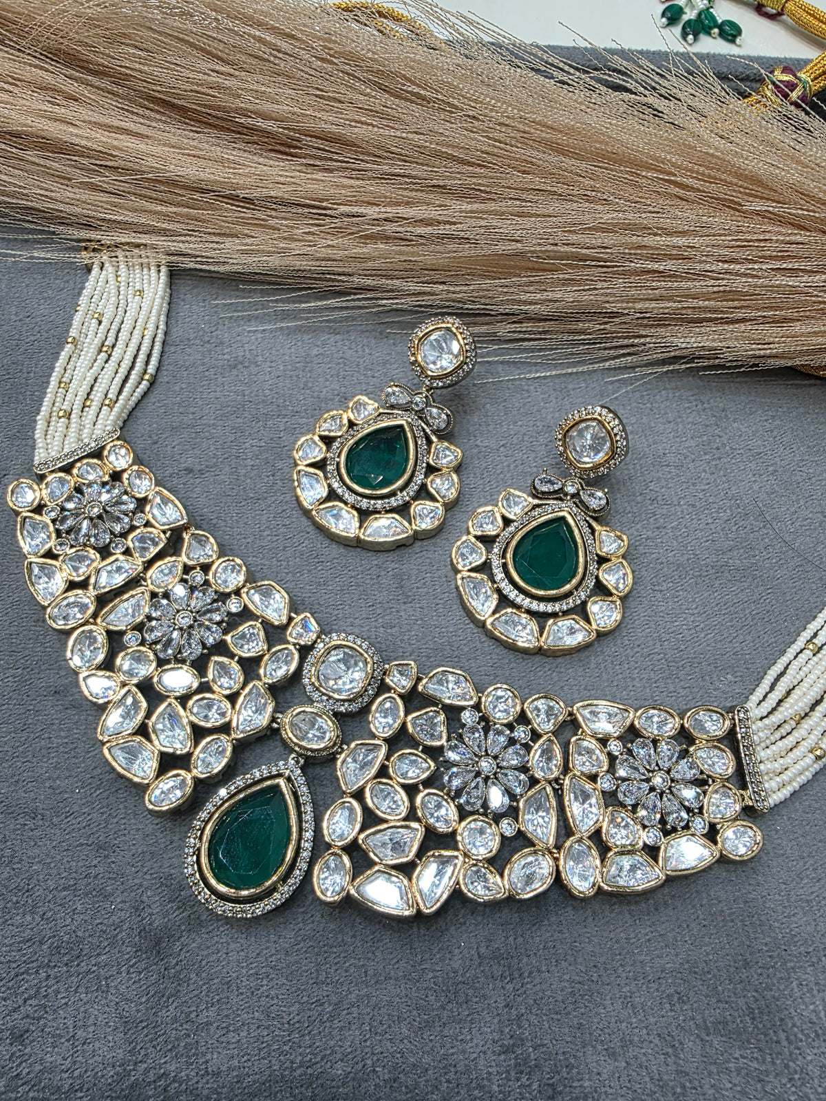 Arifa Polki Kundan Choker Necklace Set- Emerald
