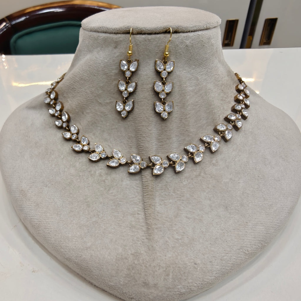 Arshiya Petal Moissanite Necklace Set