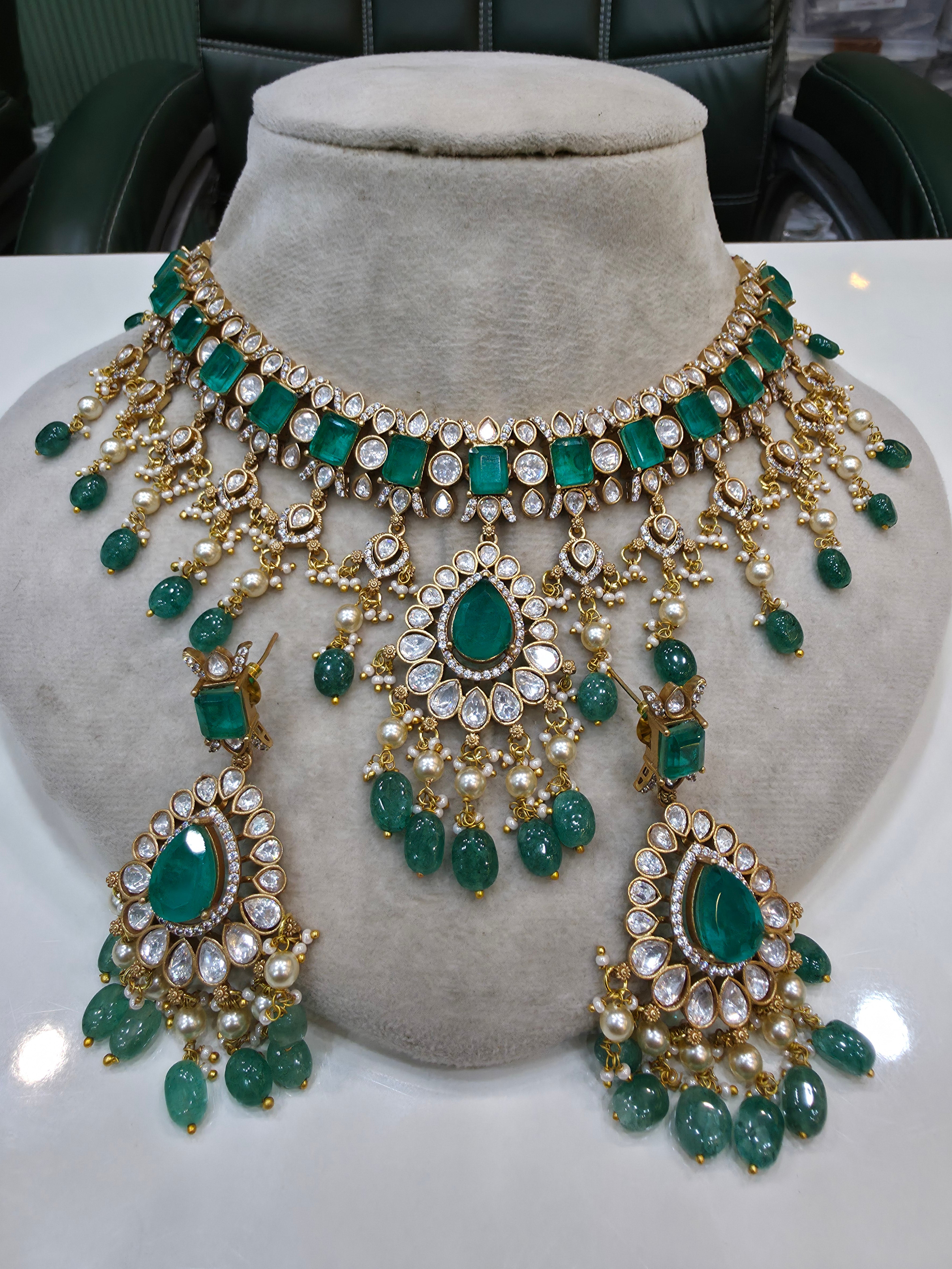 Vaishnavi Moissanite Polki Choker Necklace Set- Green