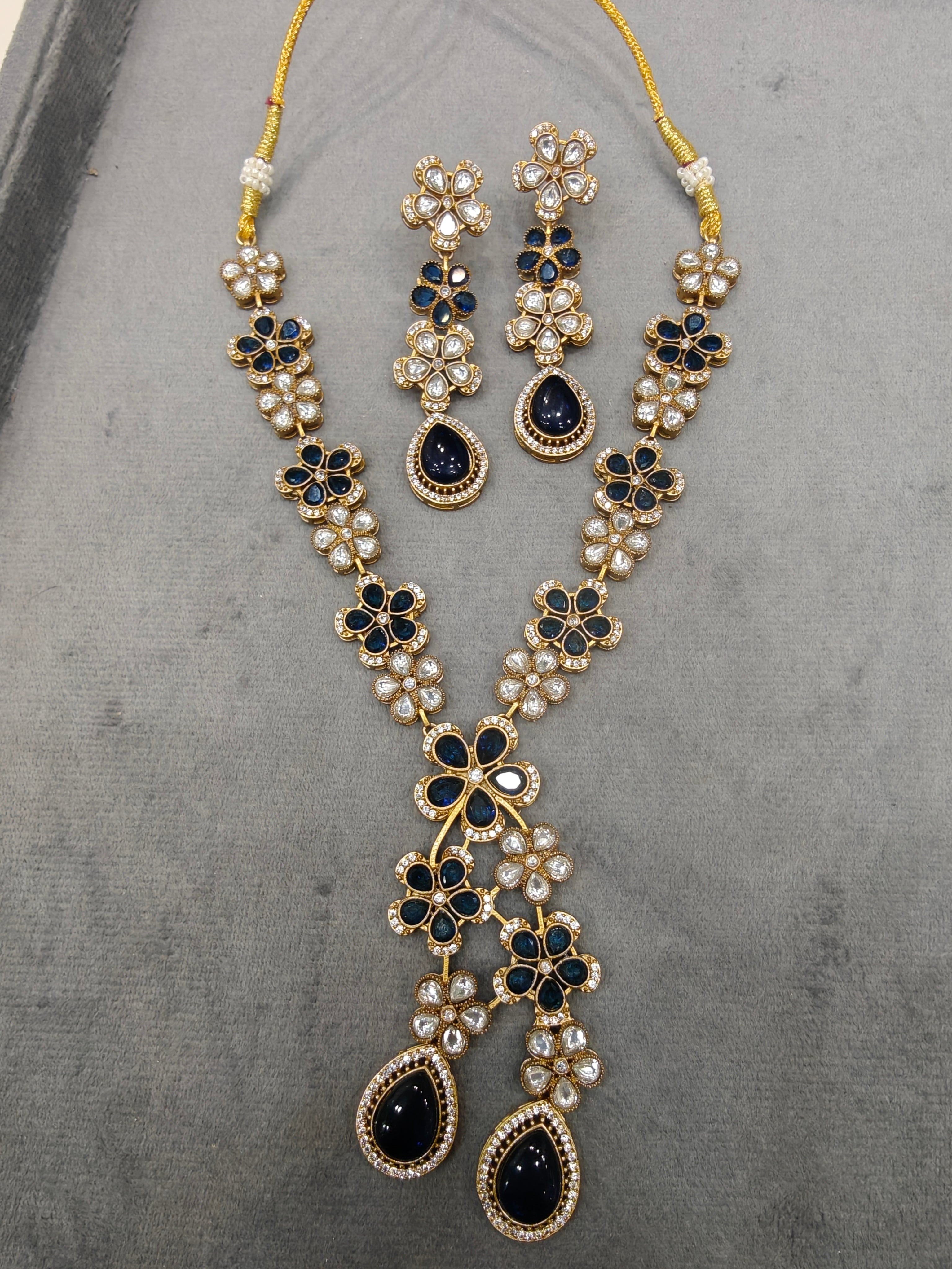 Siya Flower Necklace Set- Blue