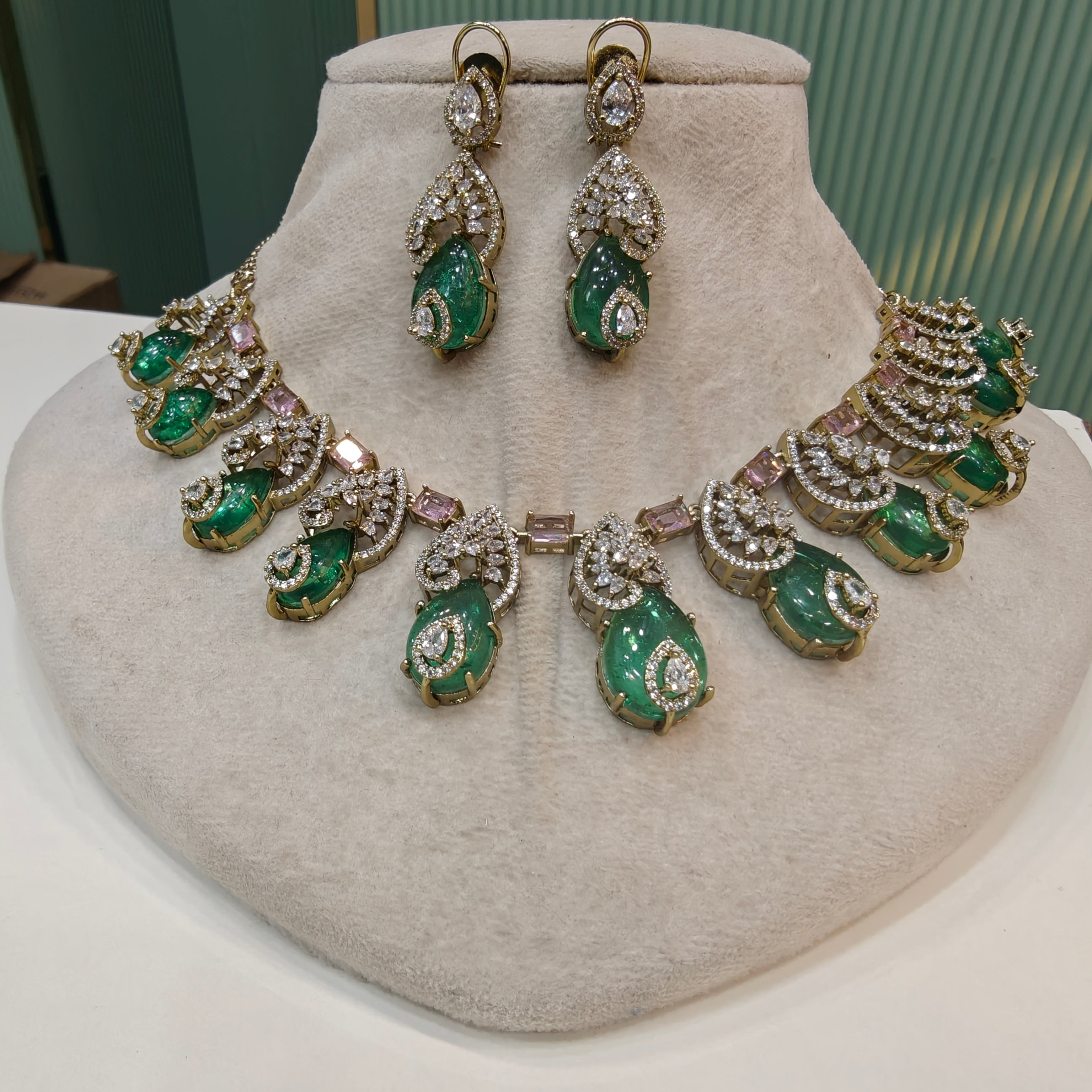Zavina Cabochon Doublet Premium Necklace Set- Mint and Pink