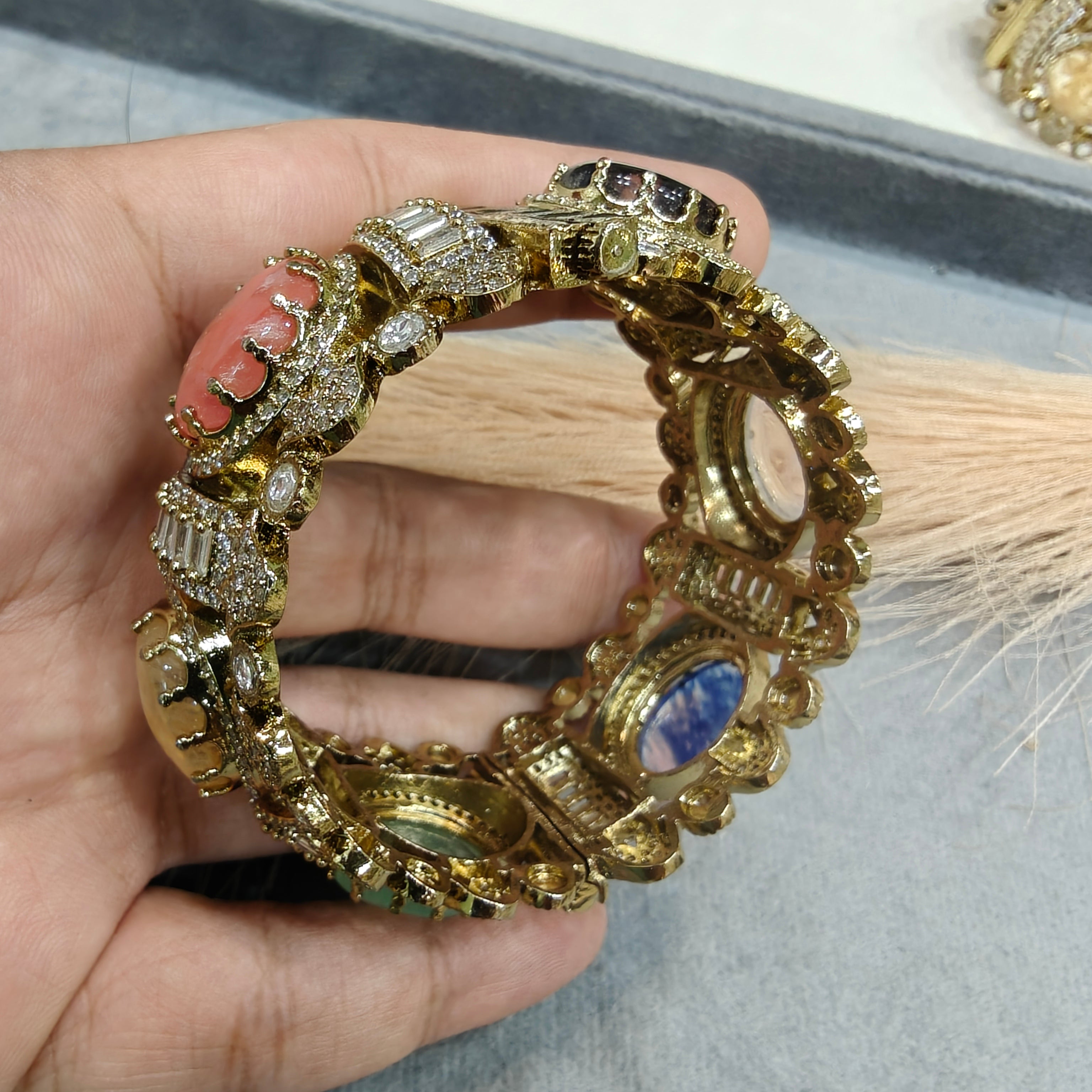 Mahira Sabya Inspired Openable Bangle - Multi 2