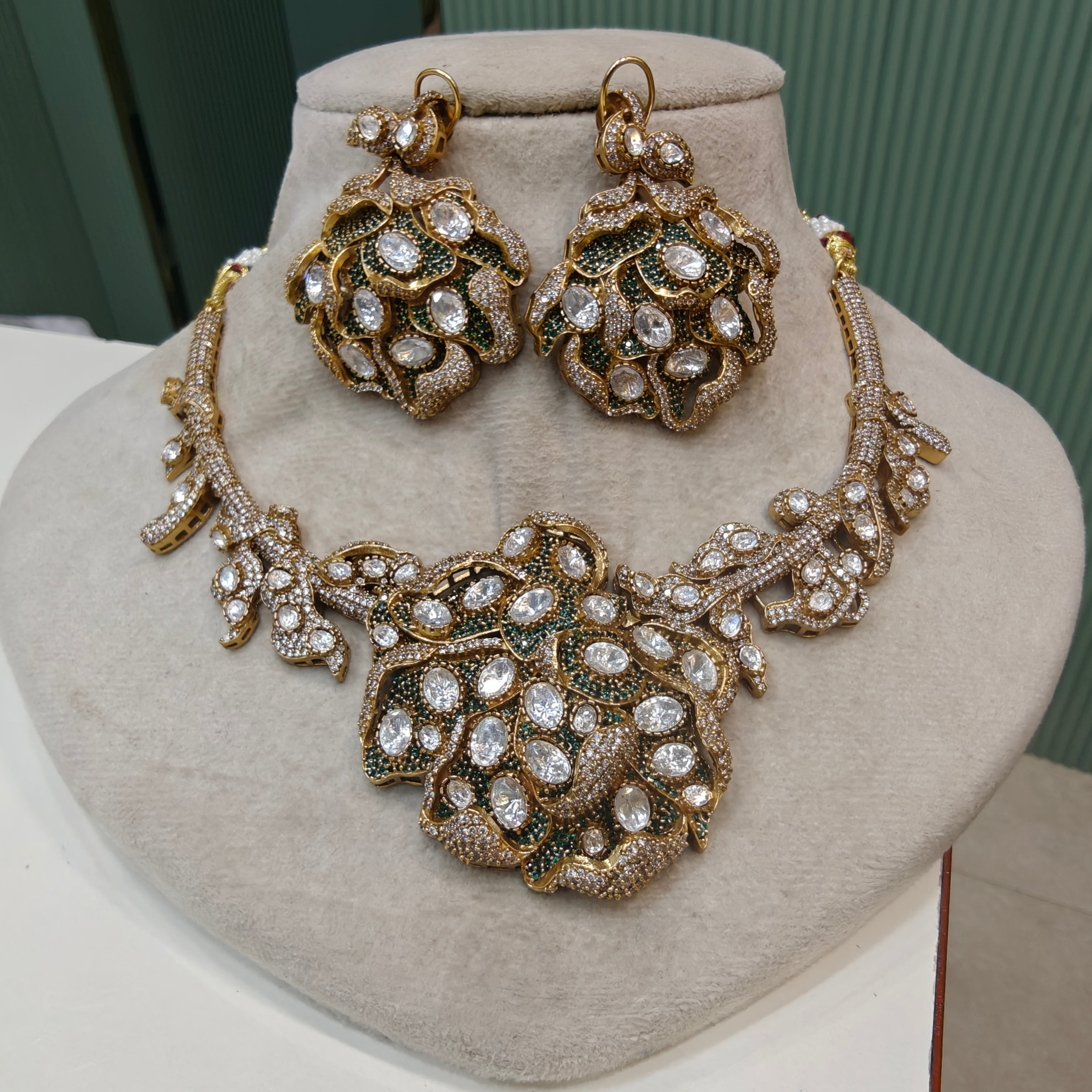 Kasturi Antique Gold Finish Necklace Set- Green