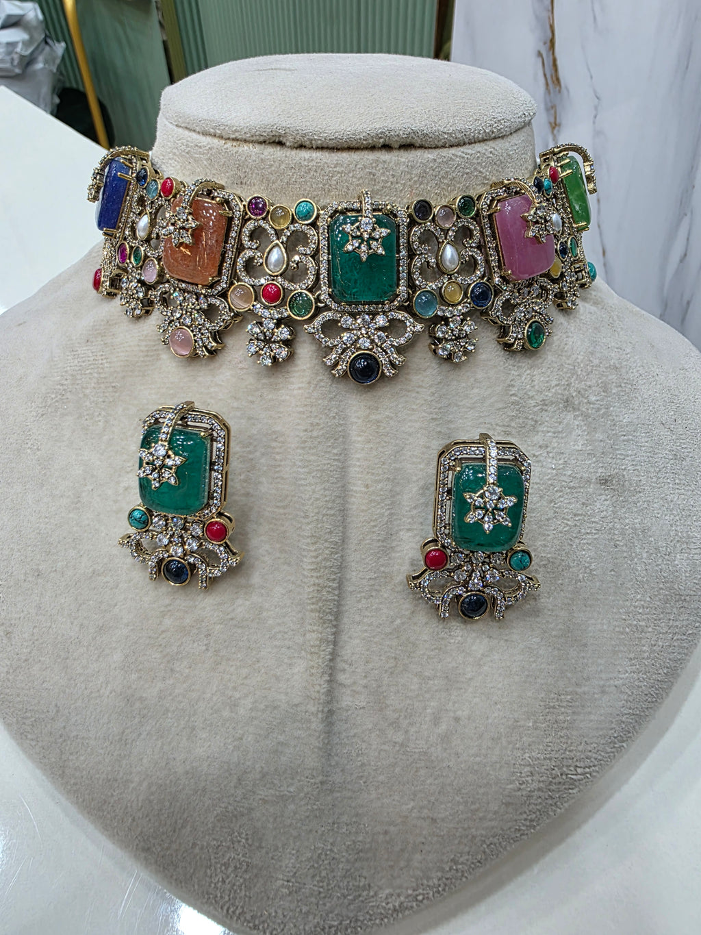 Sheetal Sabya Inspirer Quartz Doublet Choker Set- Green Multi