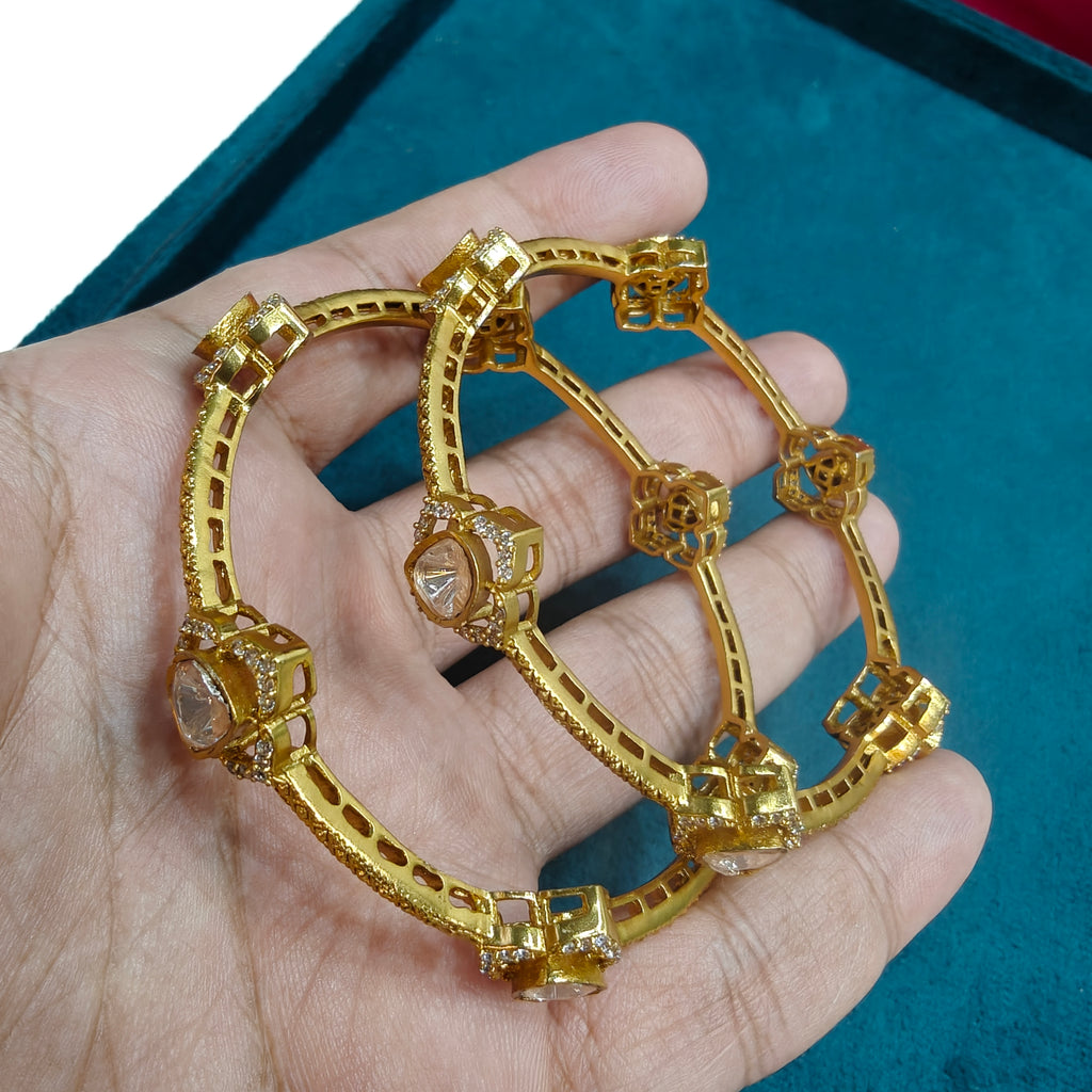 Vinamra Moissanite Bangle (Pair)