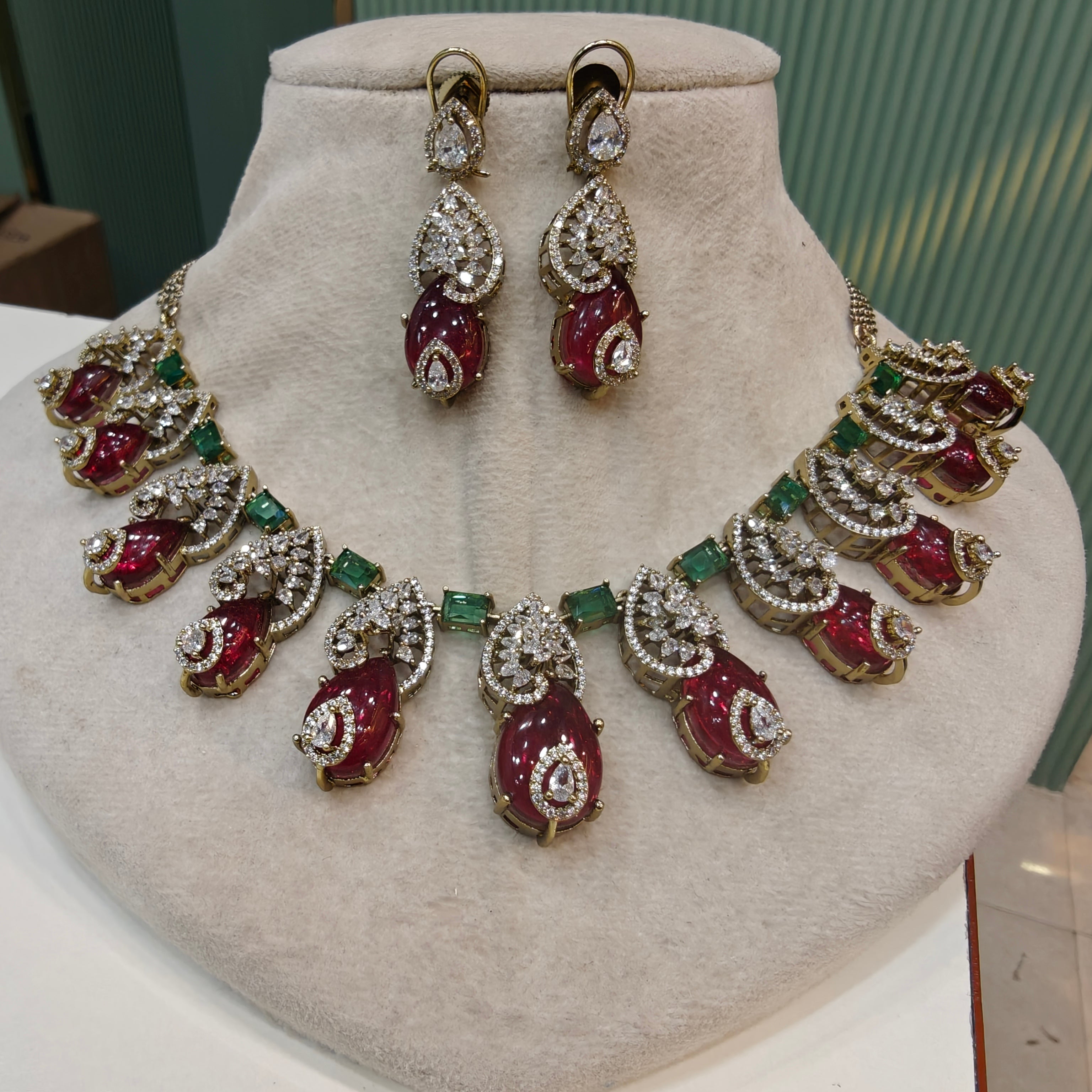 Zavina Cabochon Doublet Premium Necklace Set- Ruby and Green