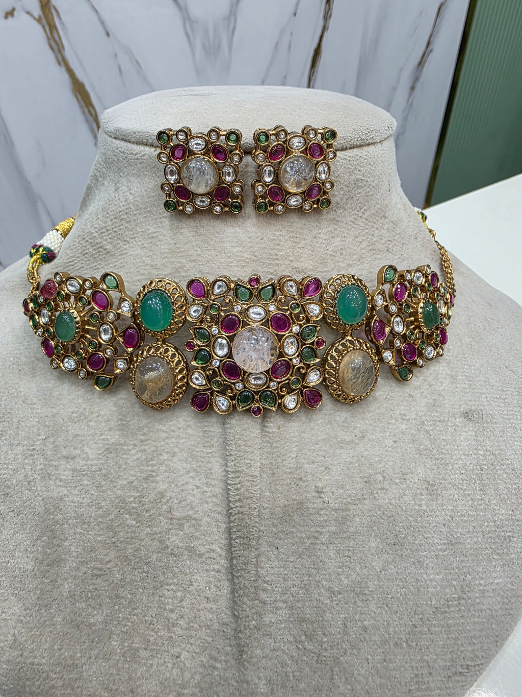 Meenakshi Heritage Sabya Inspired Choker Set- Multi
