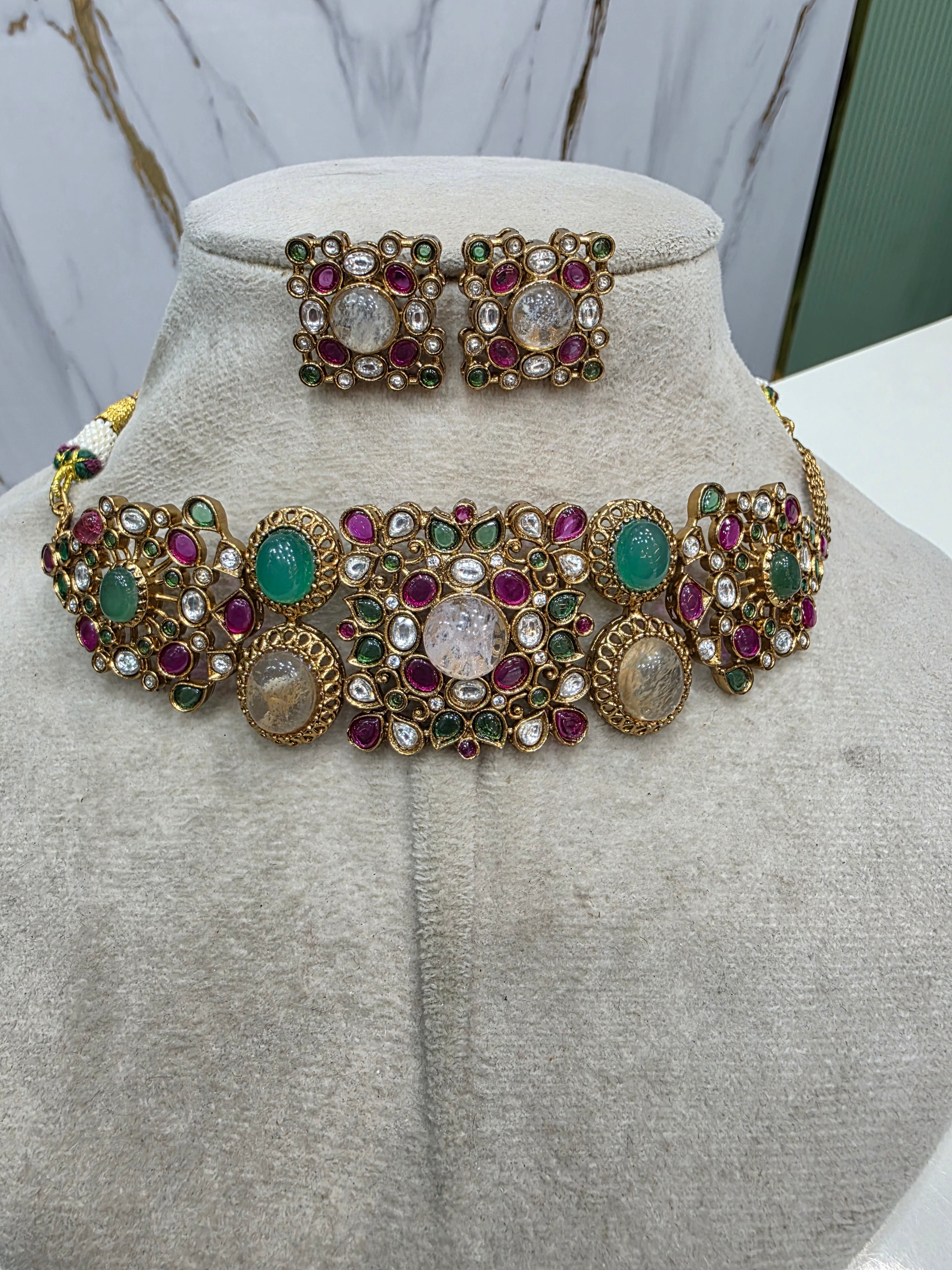 Meenakshi Heritage Sabya Inspired Choker Set- Multi