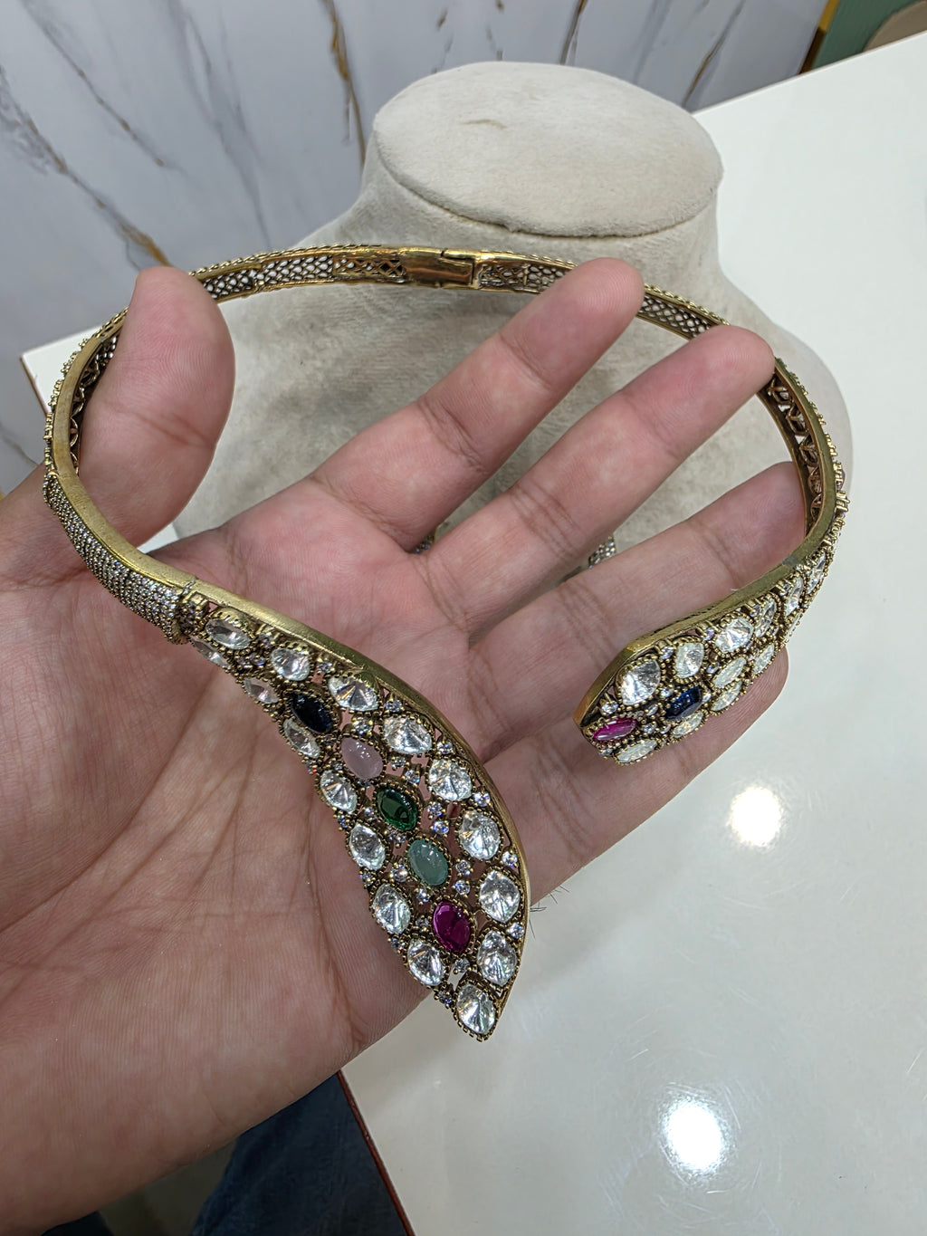 Antrika Polki Hasli Set- Multi