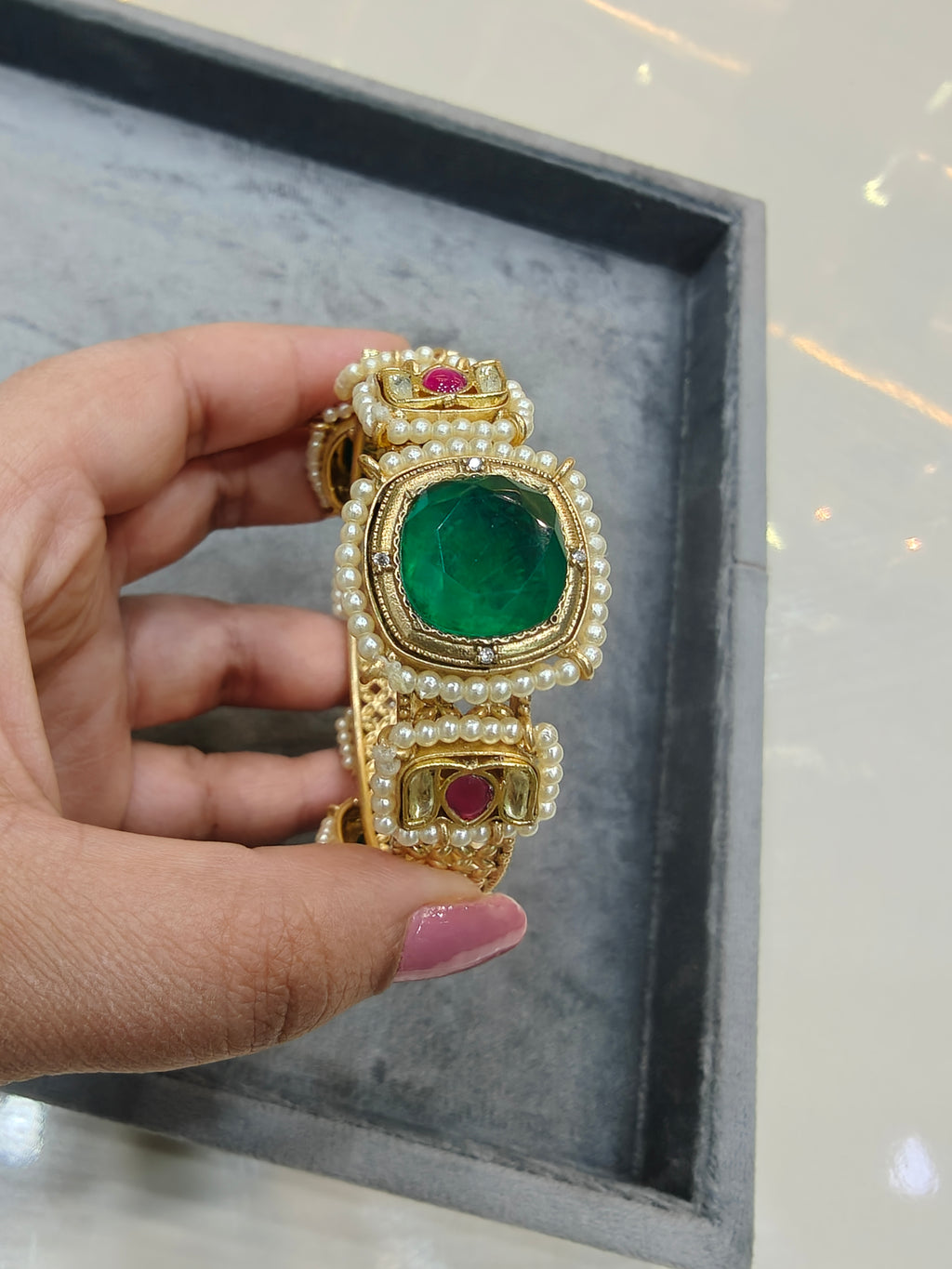 Varsha Handcrafted Brass Fusion Pachi Kundan Bangle (Single)-Mint Ruby
