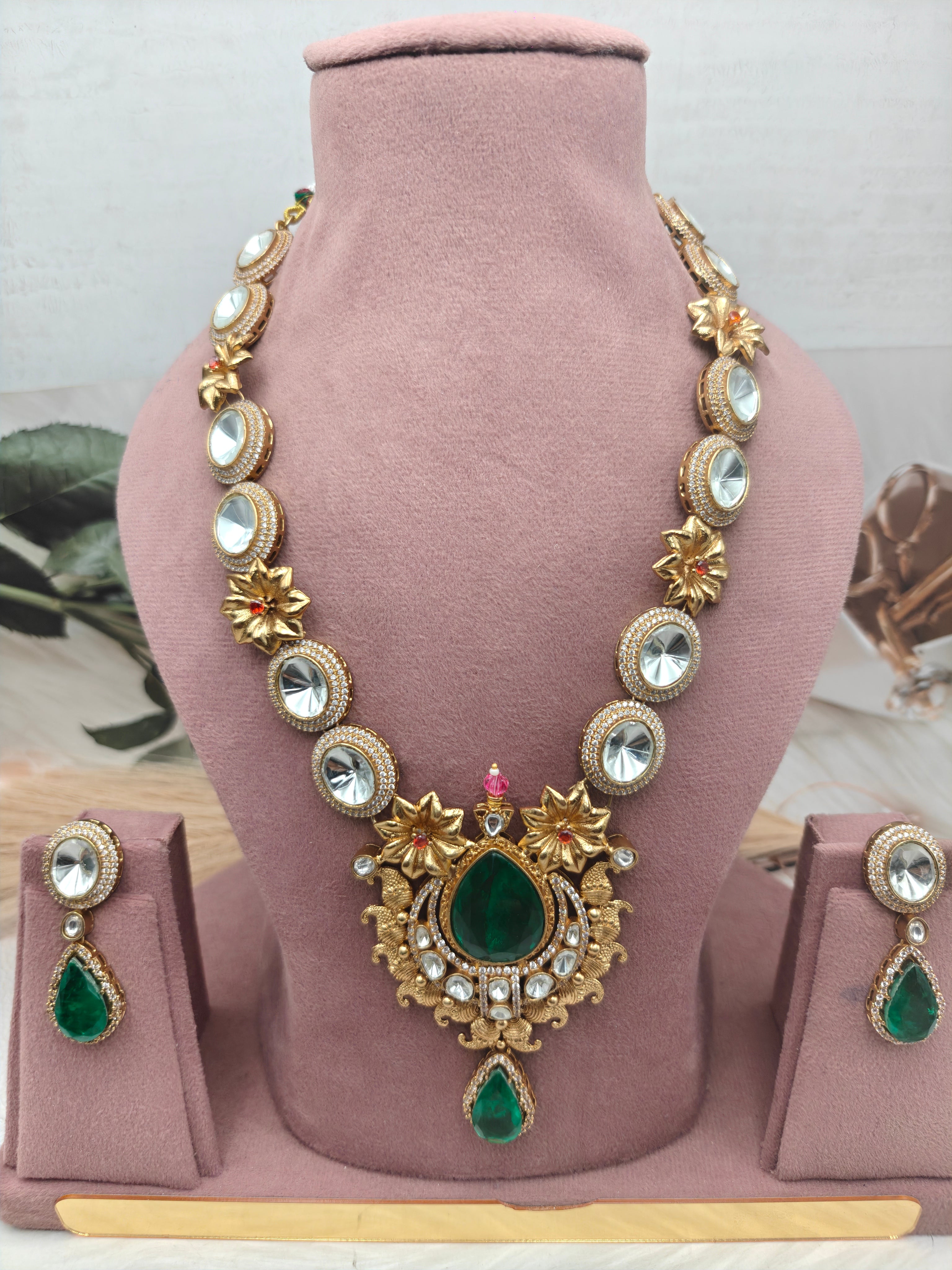 Kashish Uncut Moissanite Polki Doublet Necklace Set - Emerald Green
