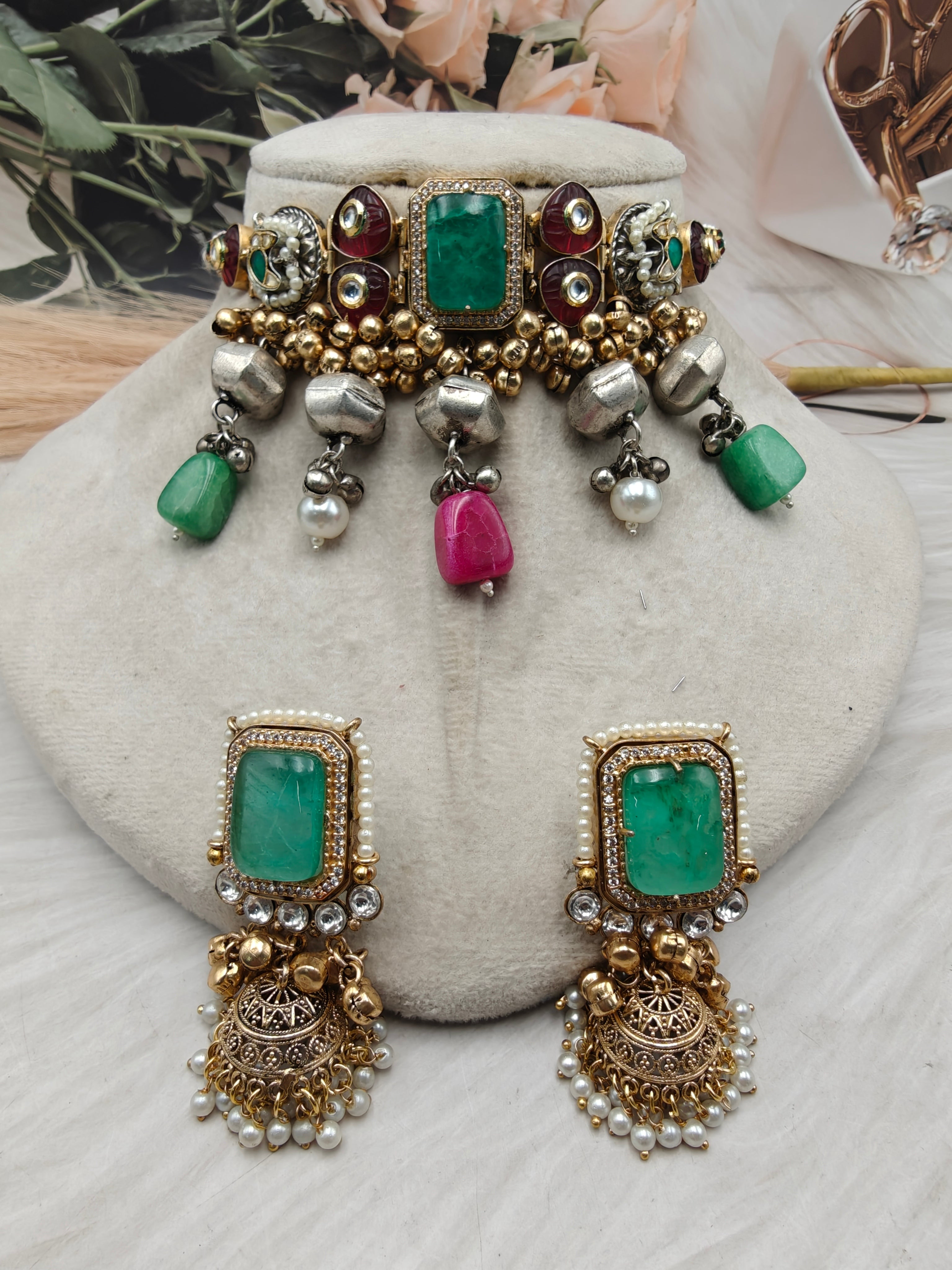 Aura Amrapali Brass Fusion Handcrafted Choker Set with Earrings