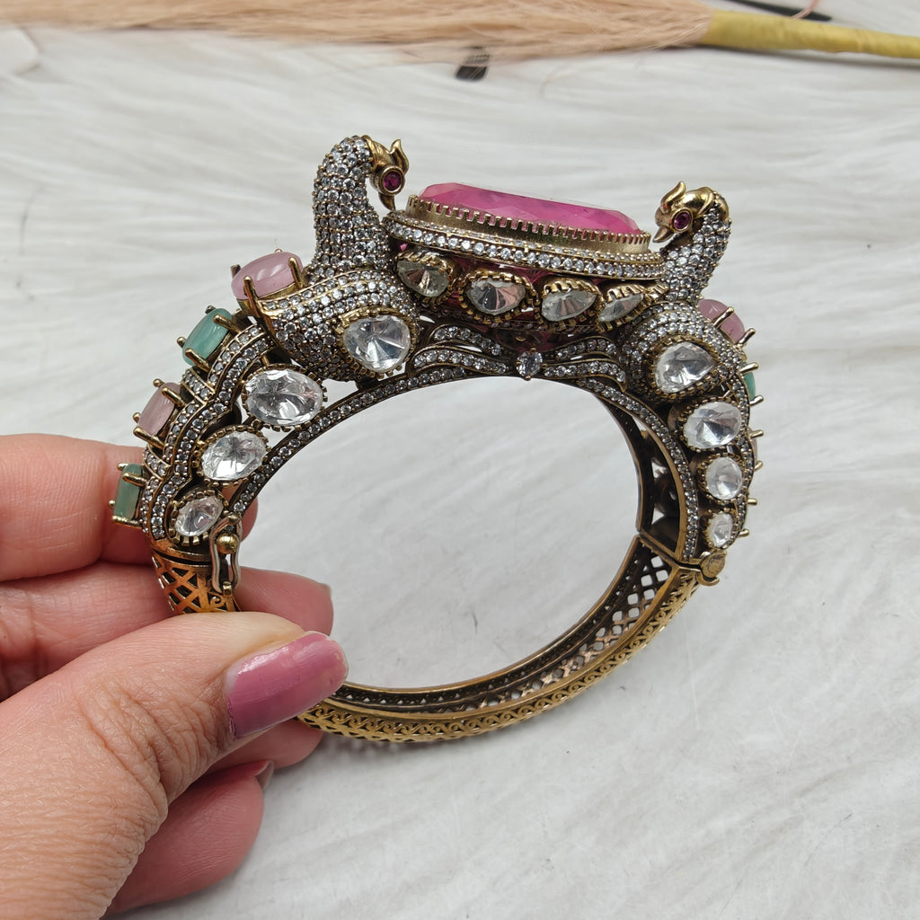 Mukti Doublet Uncut Moissanite Jadau AD Bracelet - Pink Mint