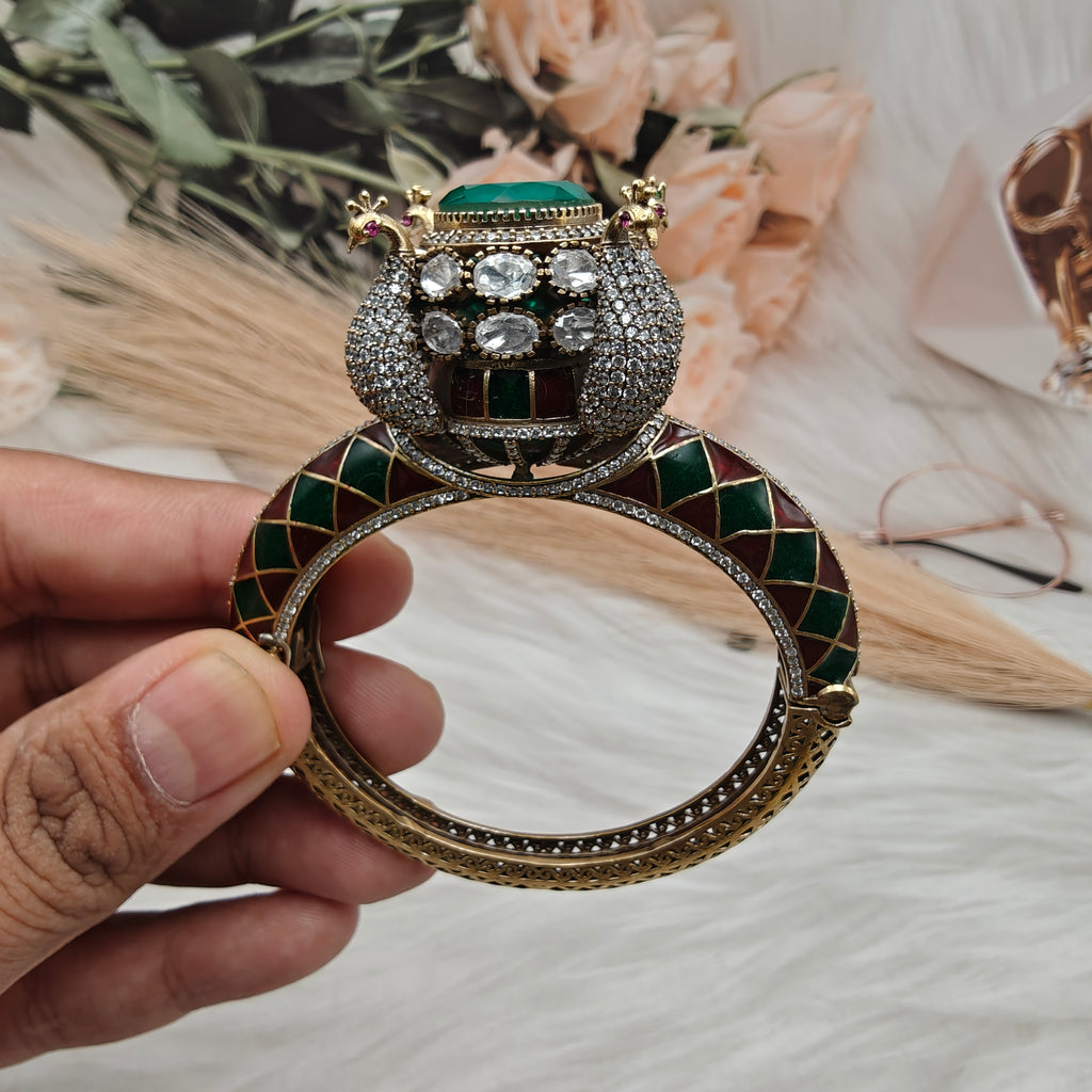 Victoria Mayura Openable Bracelet - Green Ruby