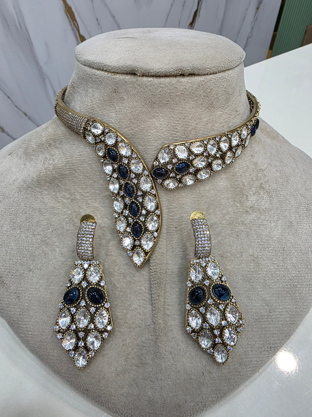 Antrika Polki Hasli Set- Blue