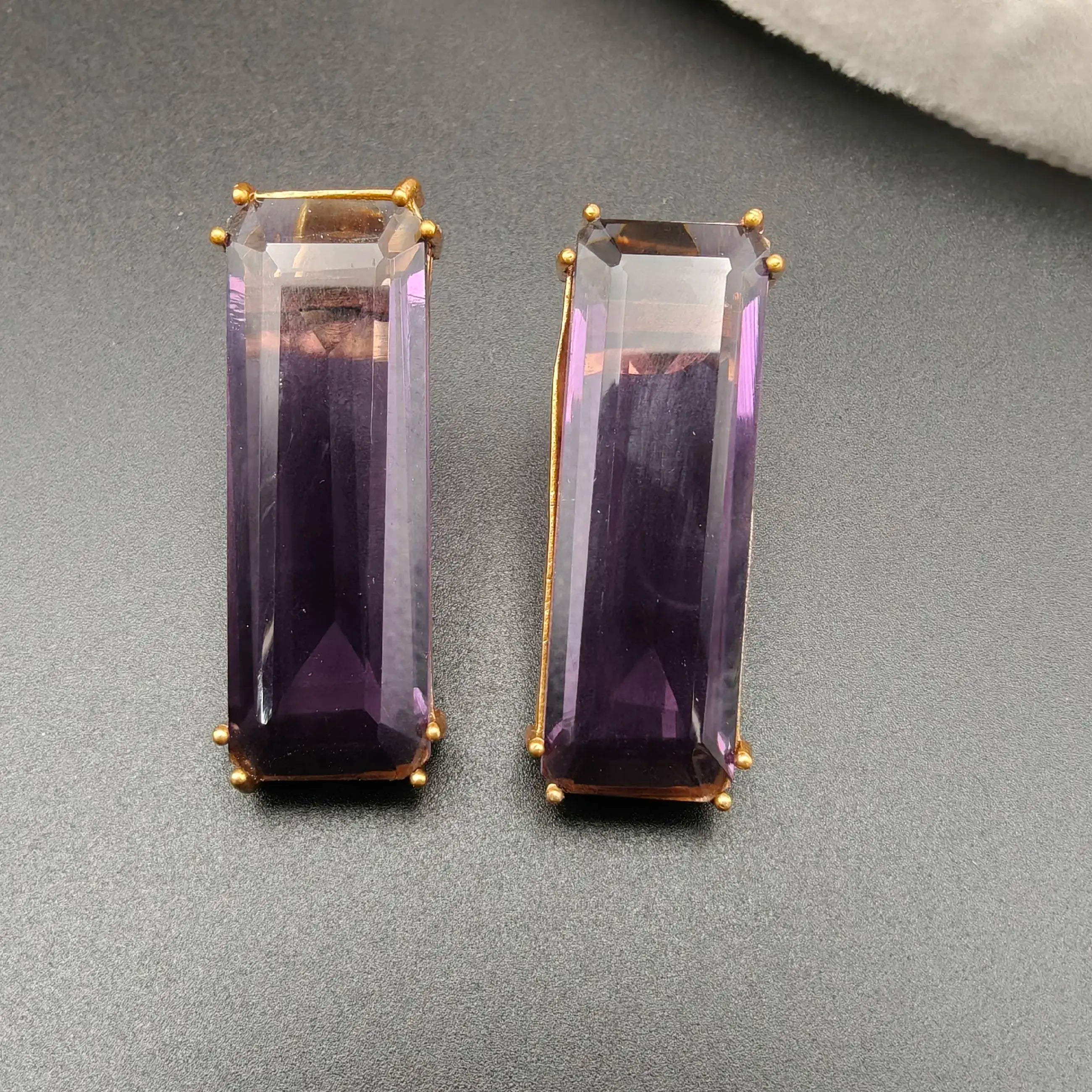 Rishita Crystal Studs - Wine