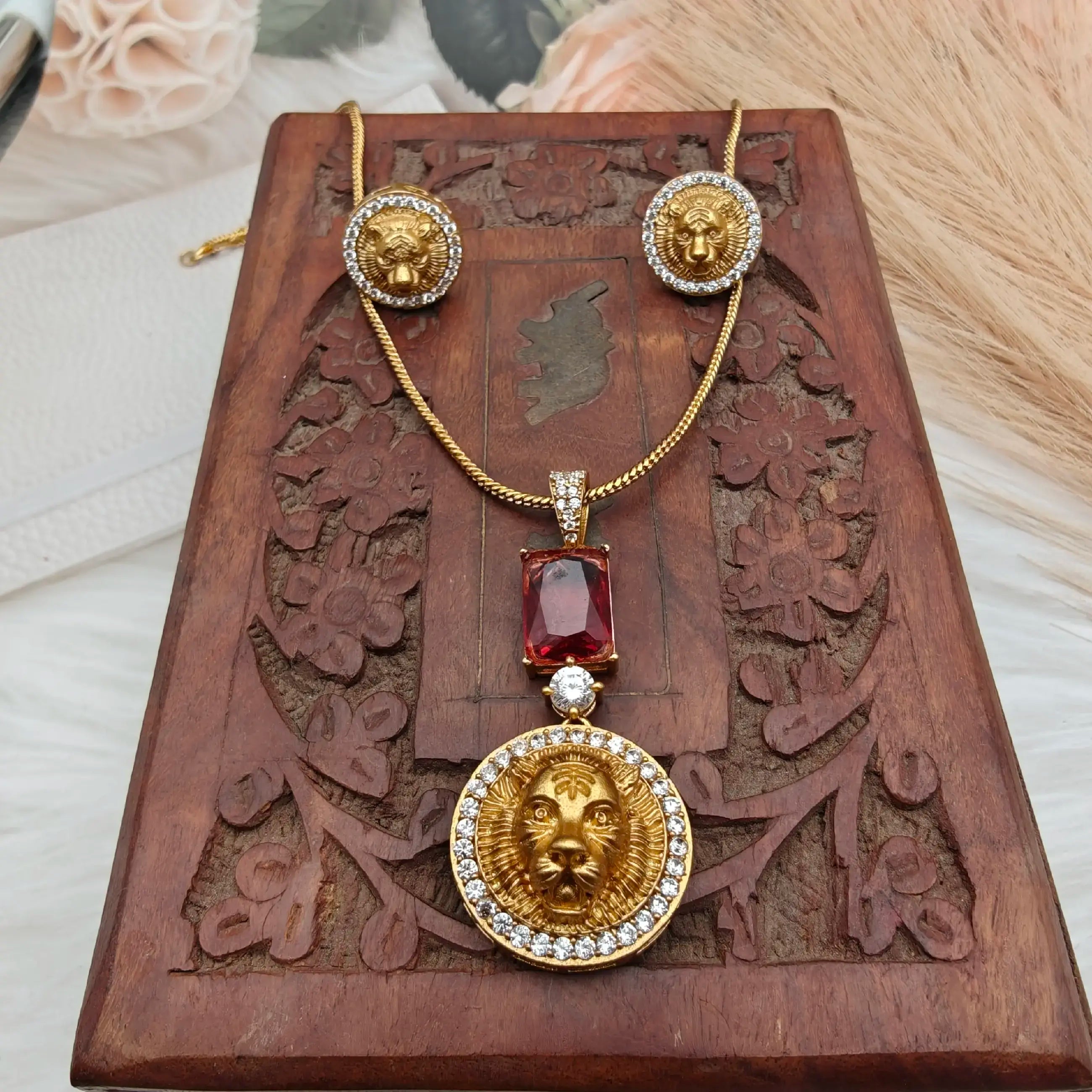 Sabya Inspired Yukti Bagh Pendant Set - Ruby