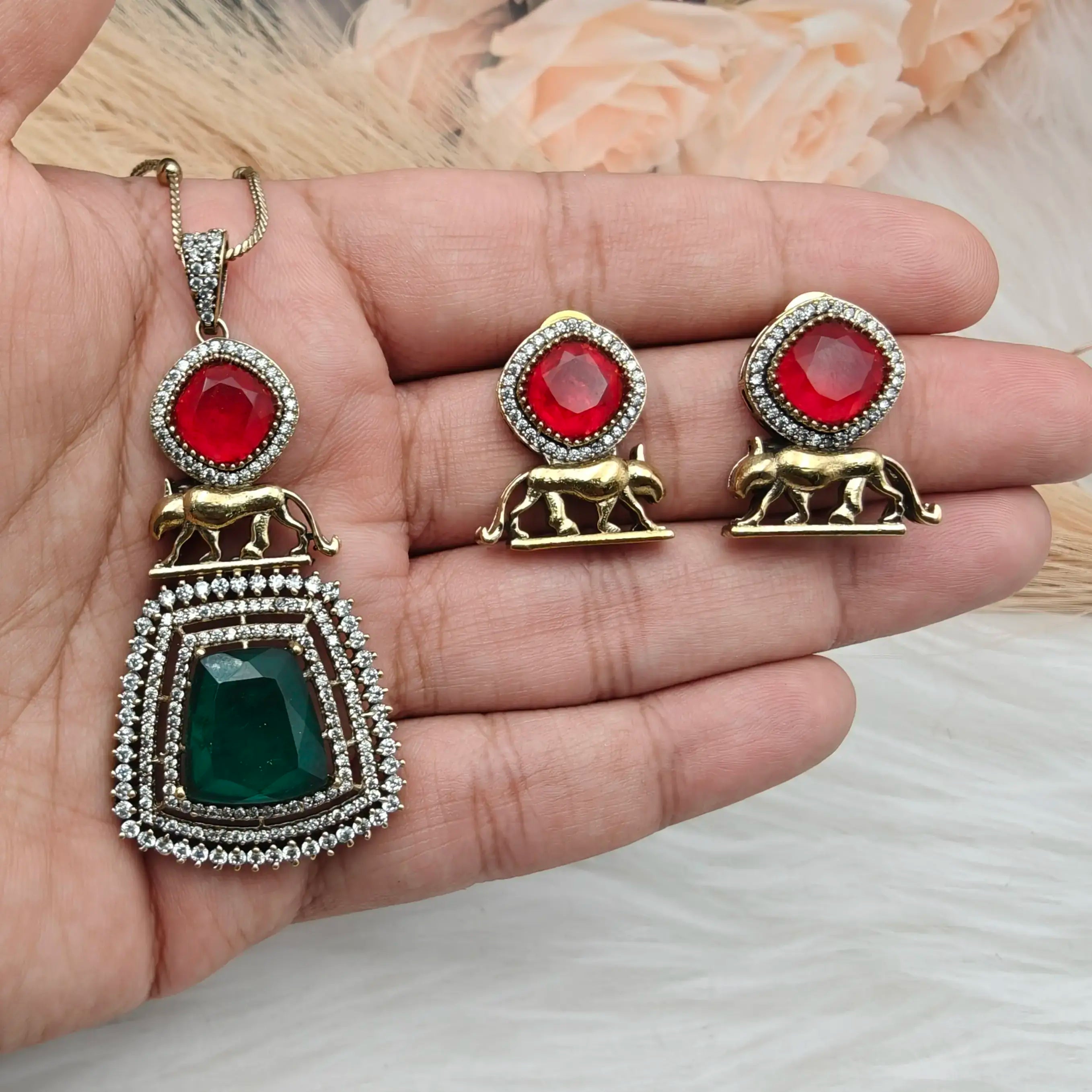 Sabyasachi Inspired Kayera Jaguar Doublet Pendant Set - Green and Red