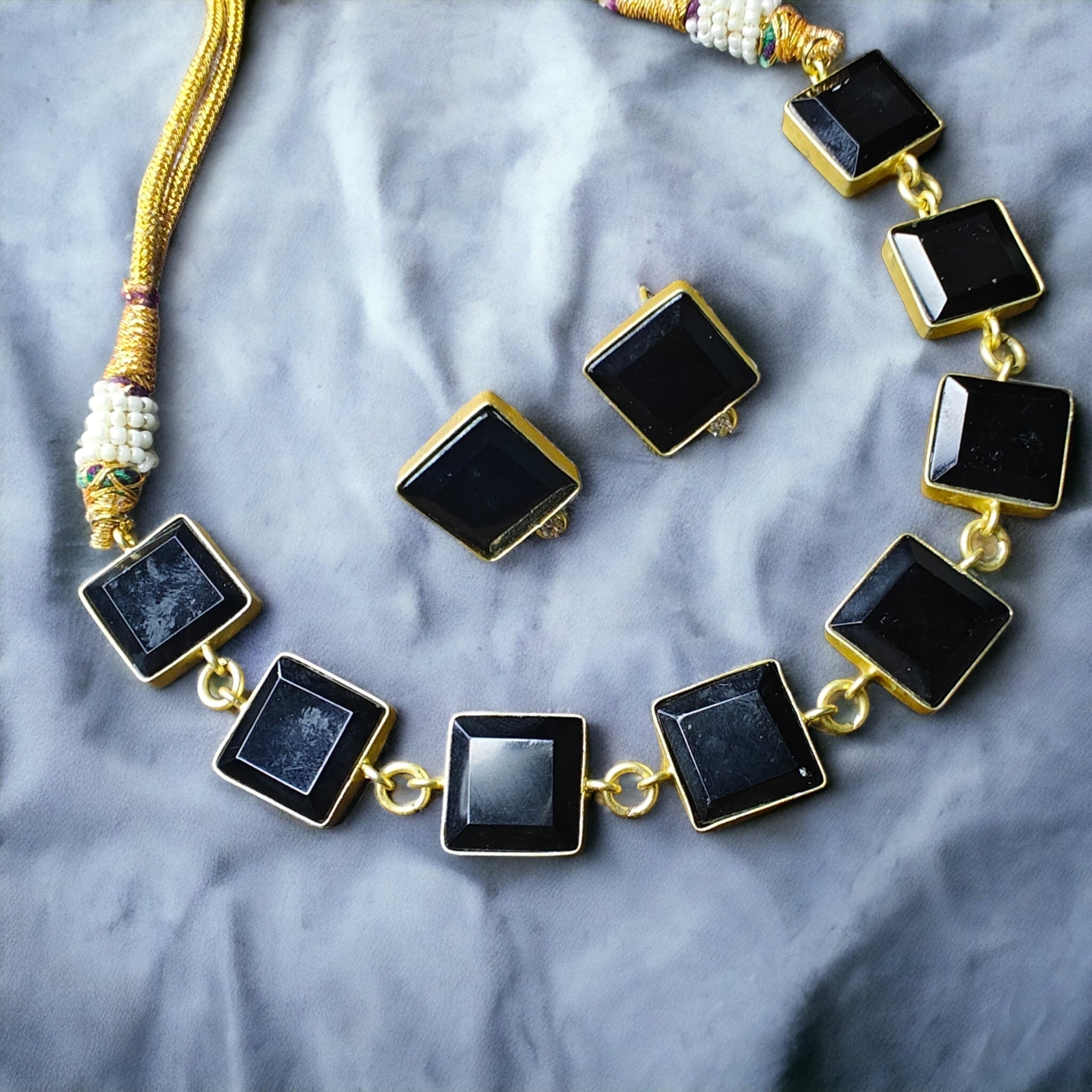 Ridhi Necklace Set- Black