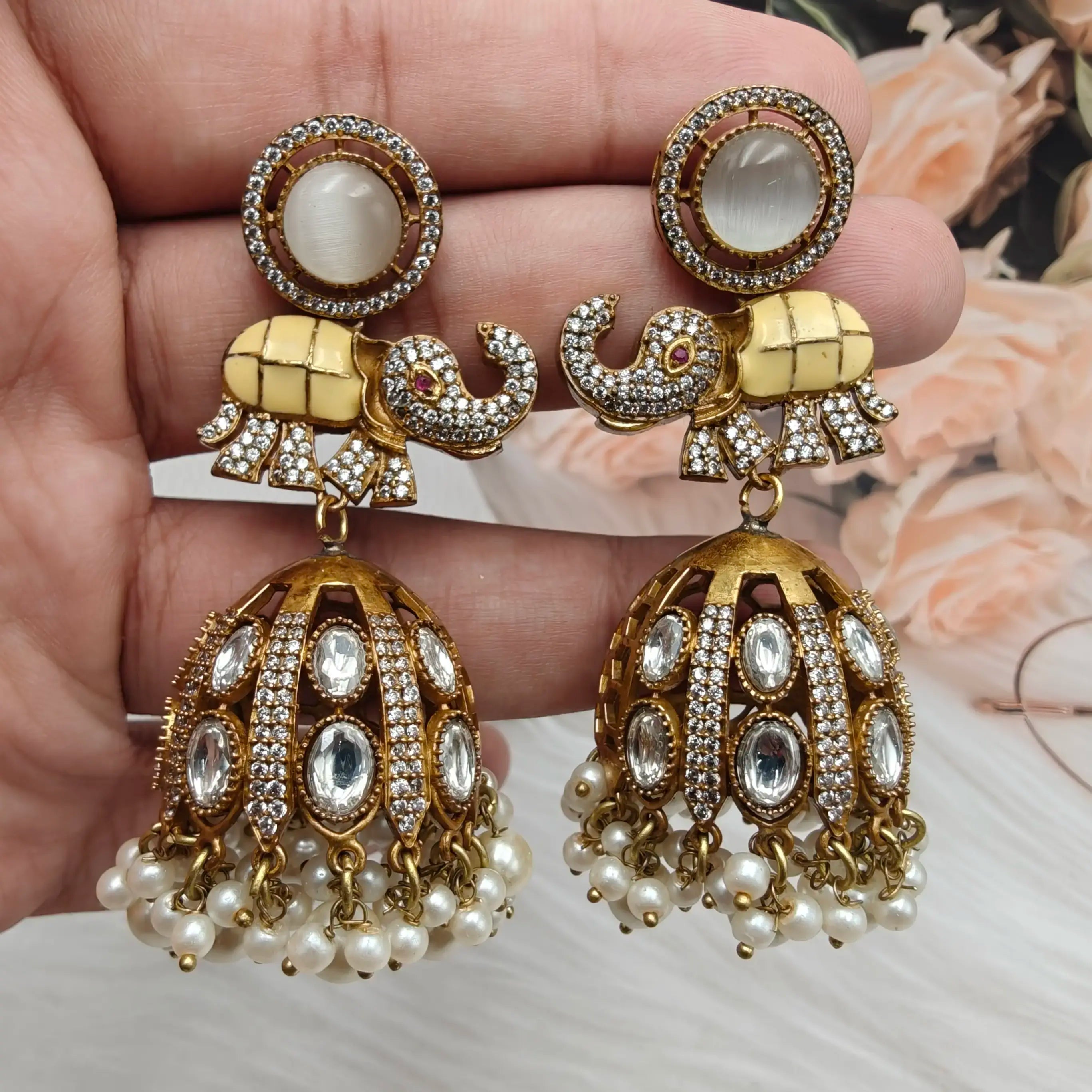 Nisha Polki Jhumki- White And Beige
