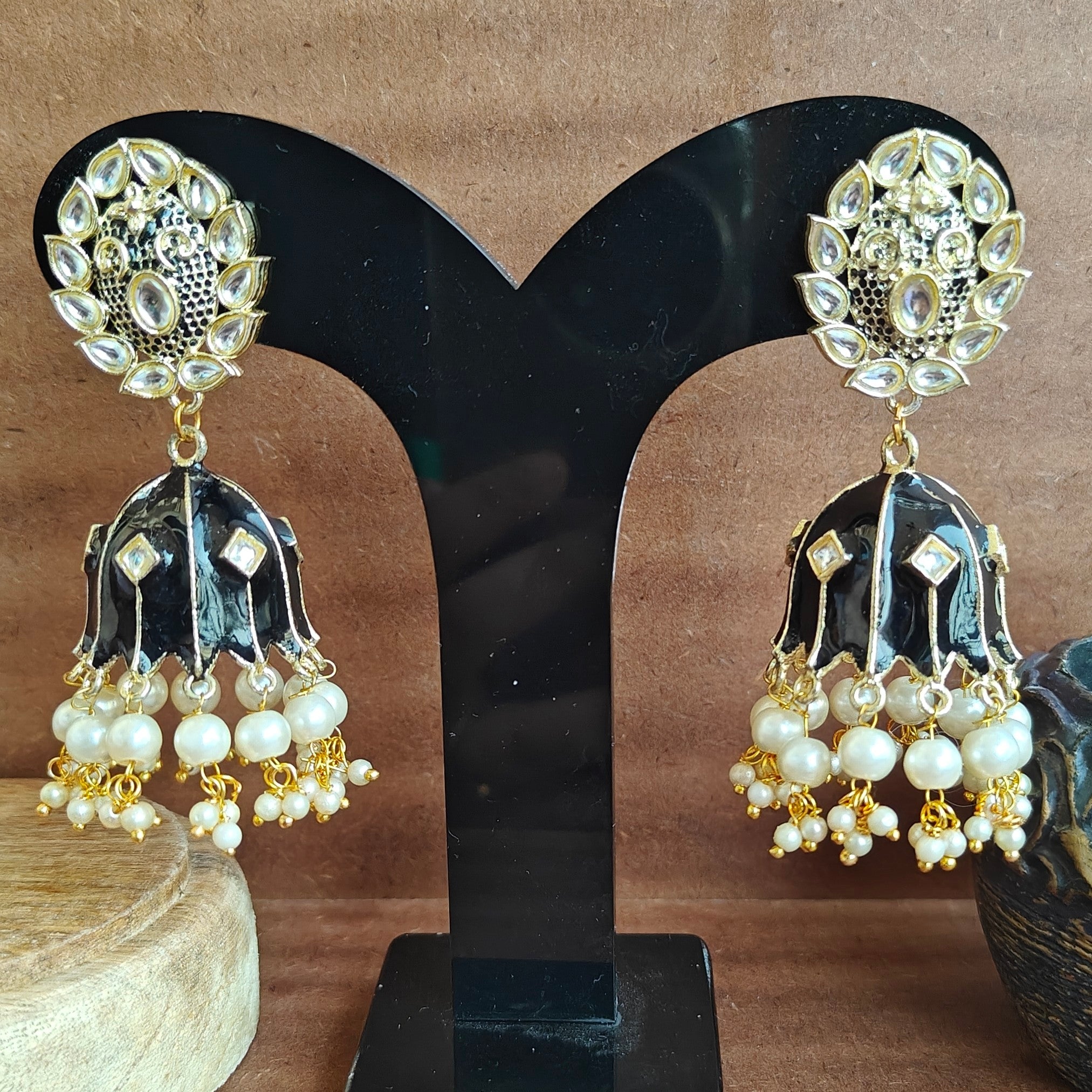 Black Jhumki