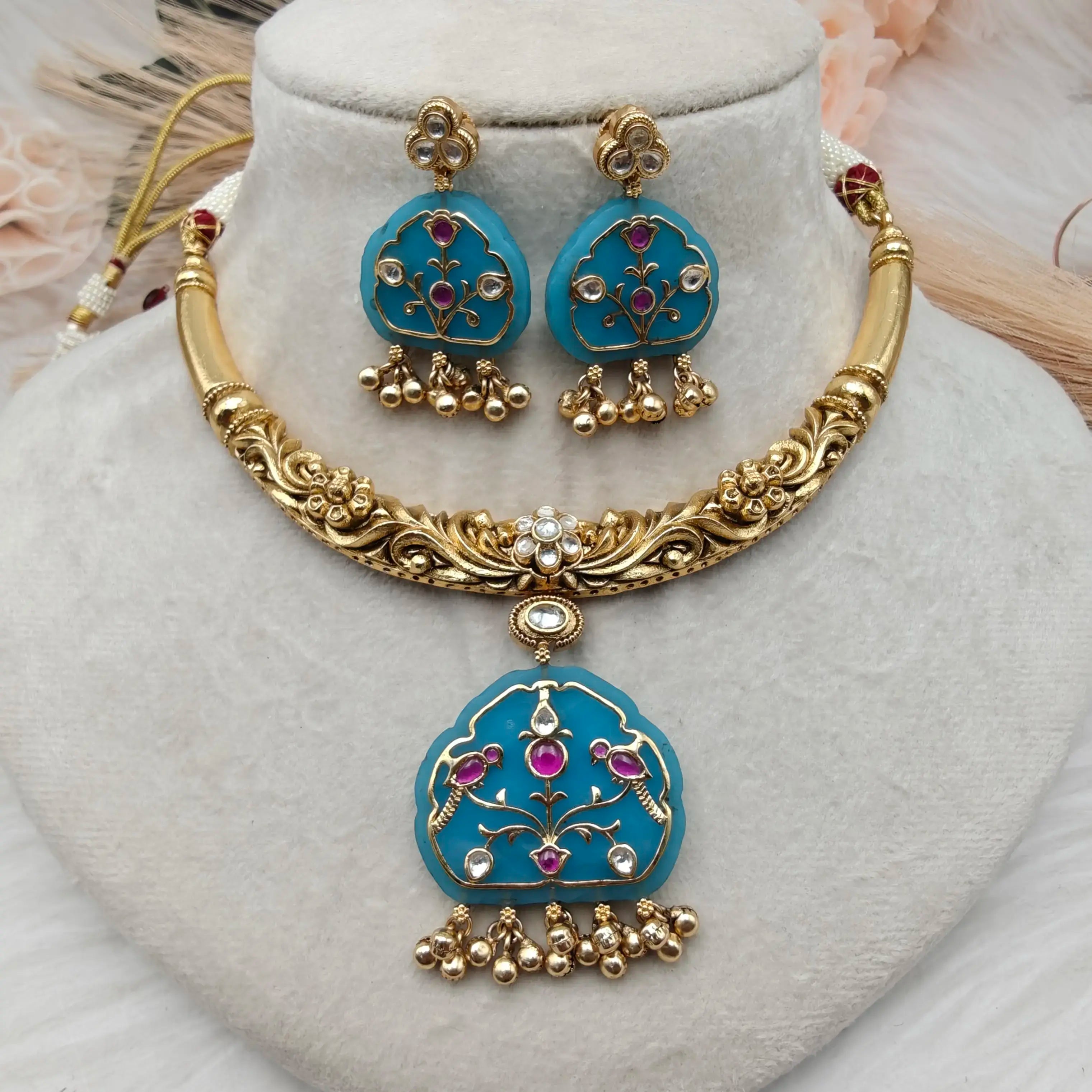 Mastani Stone Embedded In Lay Work Premium Hasli Set- Turquoise