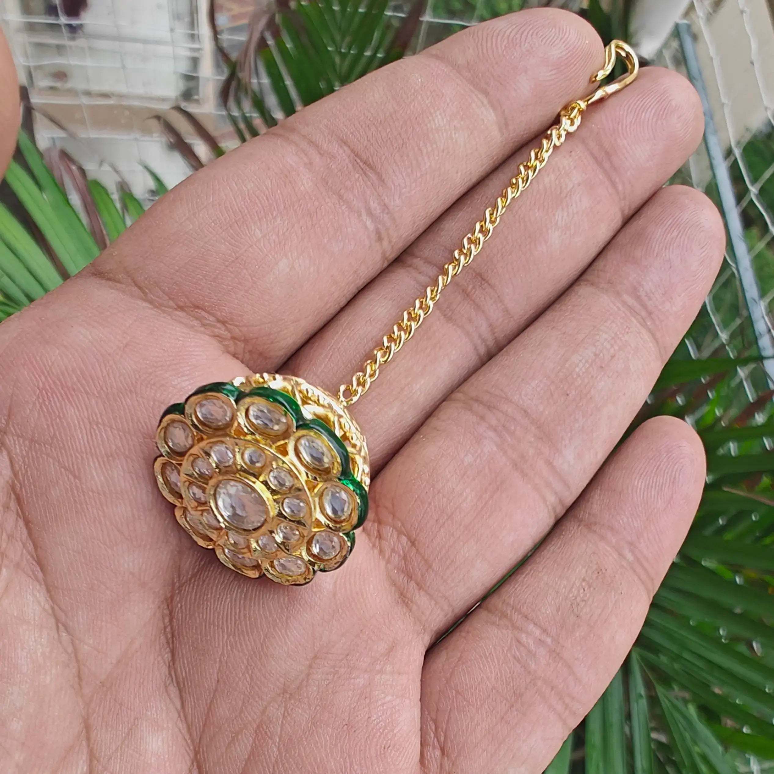 Pachi Kundan Borla
